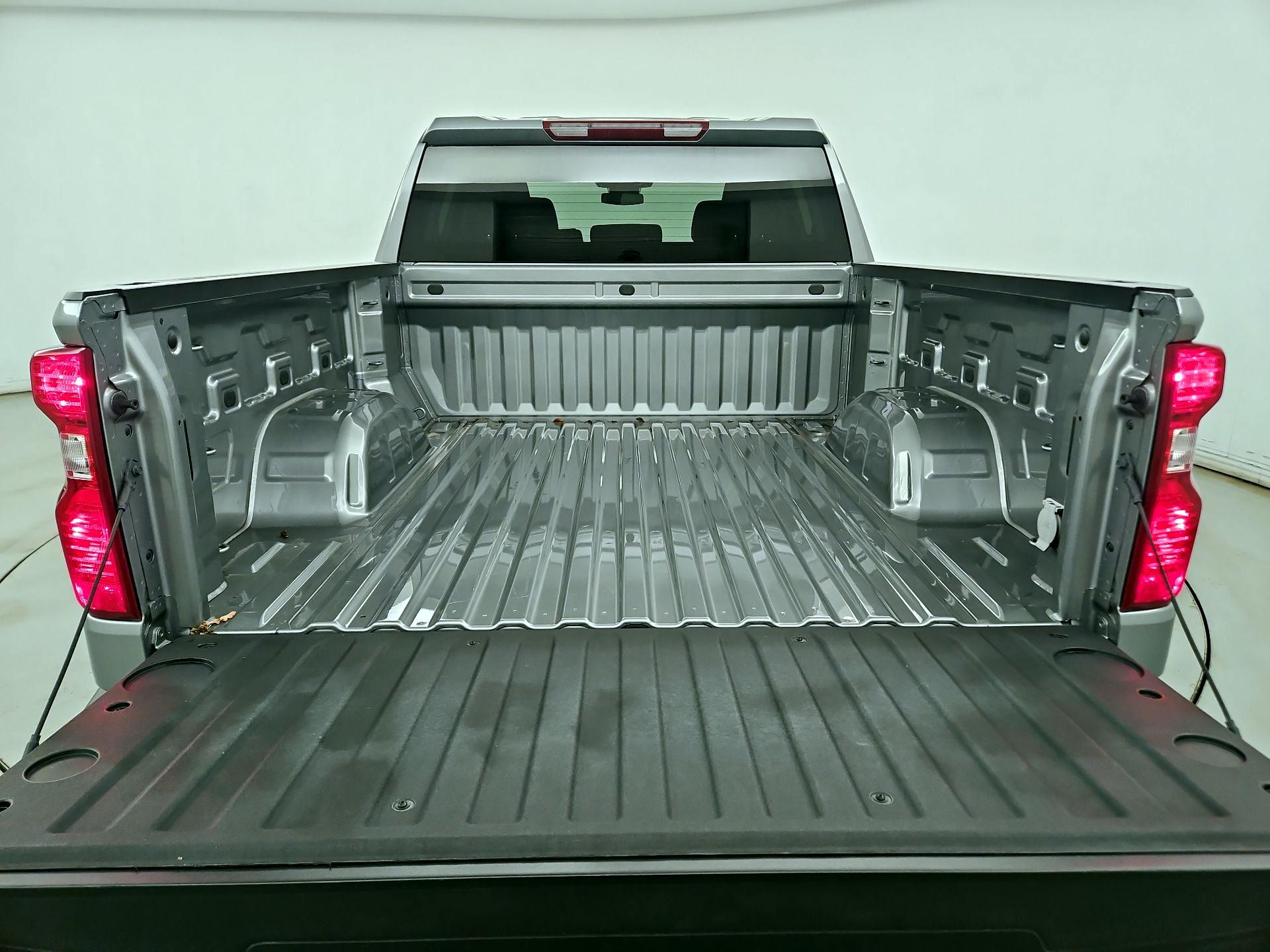 Thumbnail: 2023 Chevrolet Silverado 1500 - 20