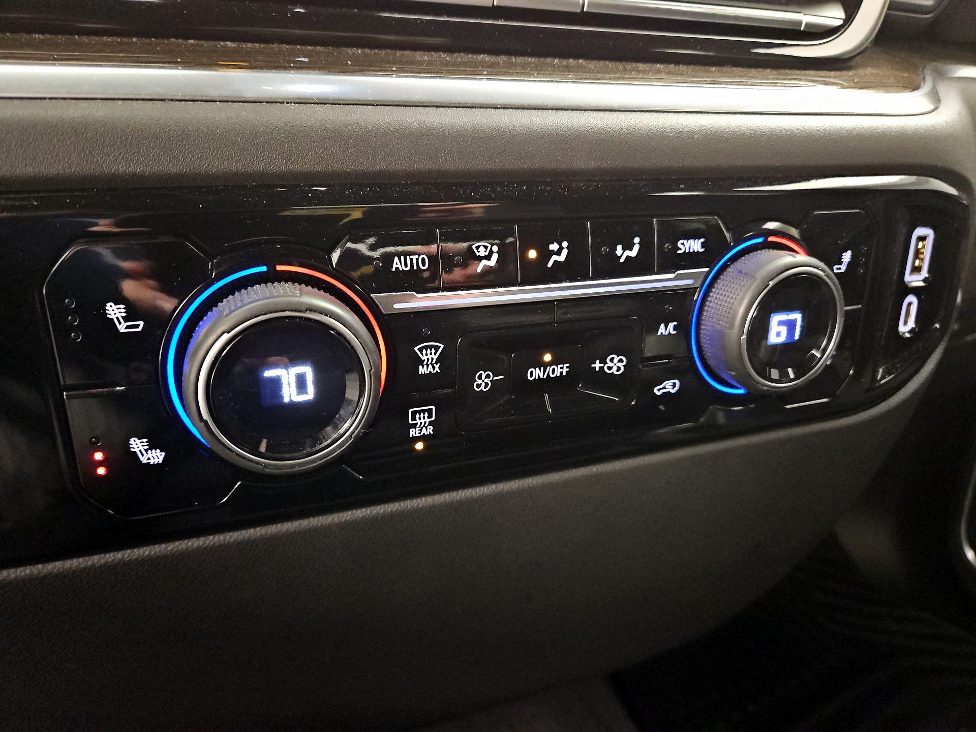 Thumbnail: 2022 Chevrolet Silverado 1500 - 16