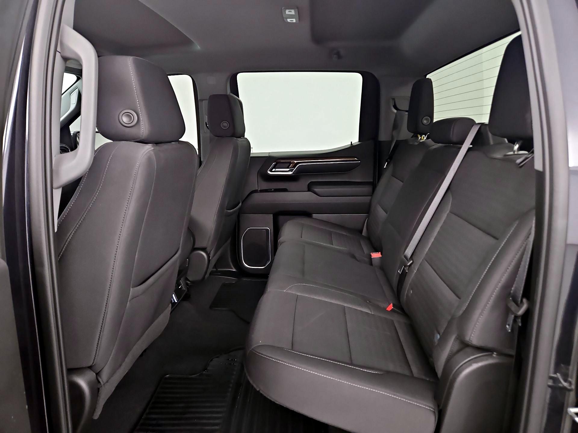 Thumbnail: 2022 Chevrolet Silverado 1500 - 19