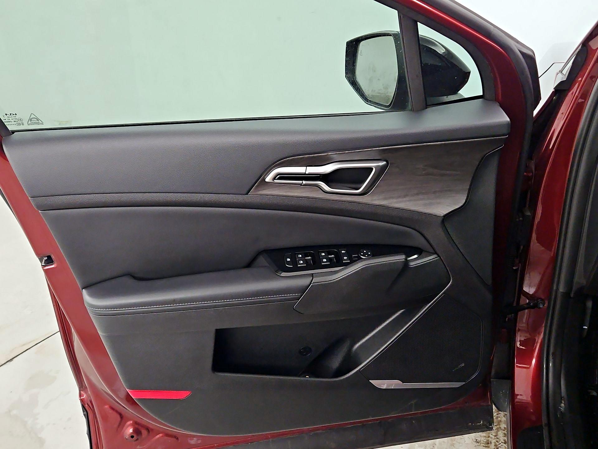 Thumbnail: 2023 Kia Sportage - 12