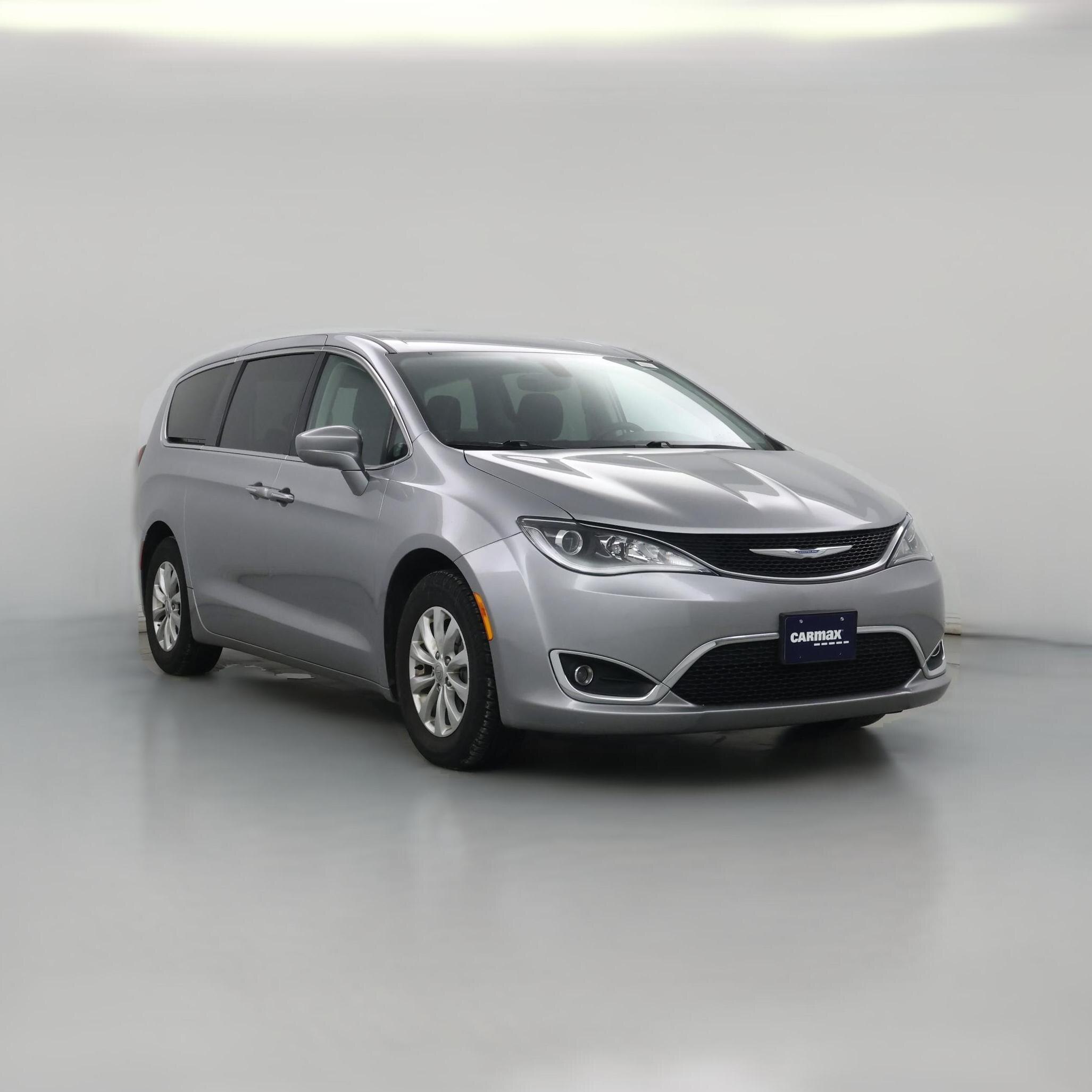 Thumbnail: 2018 Chrysler Pacifica - 1