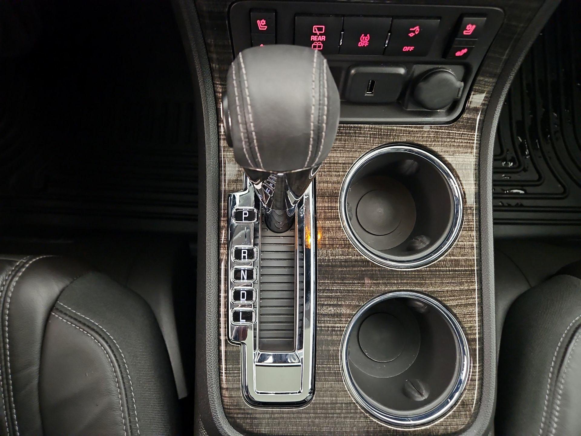 Thumbnail: 2017 GMC Acadia - 18