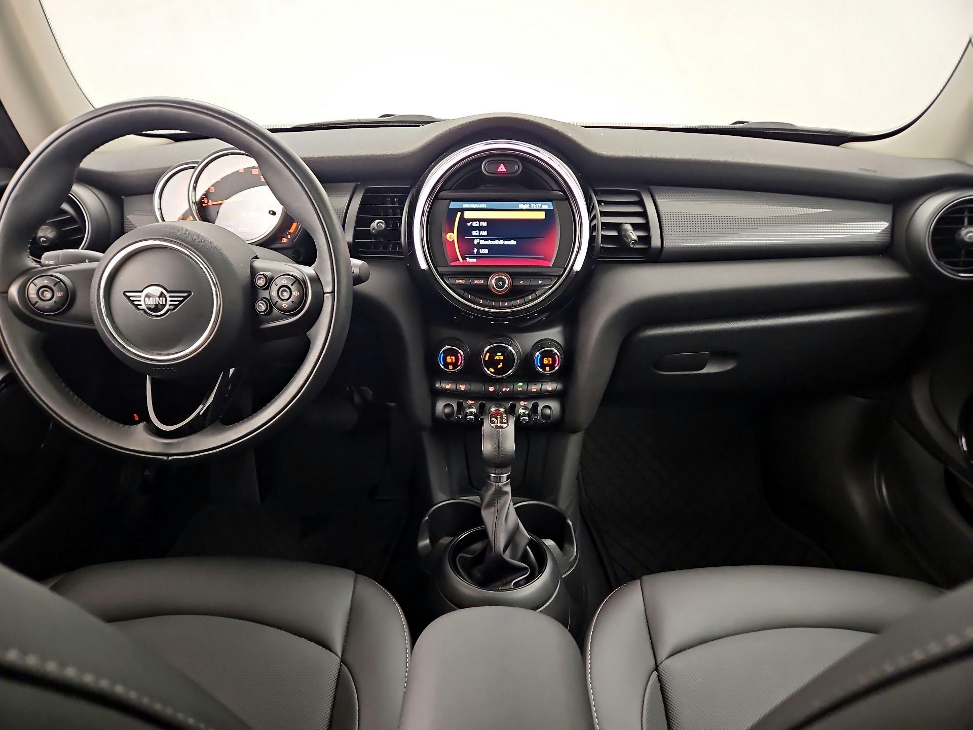 Thumbnail: 2019 MINI Cooper Hardtop - 9