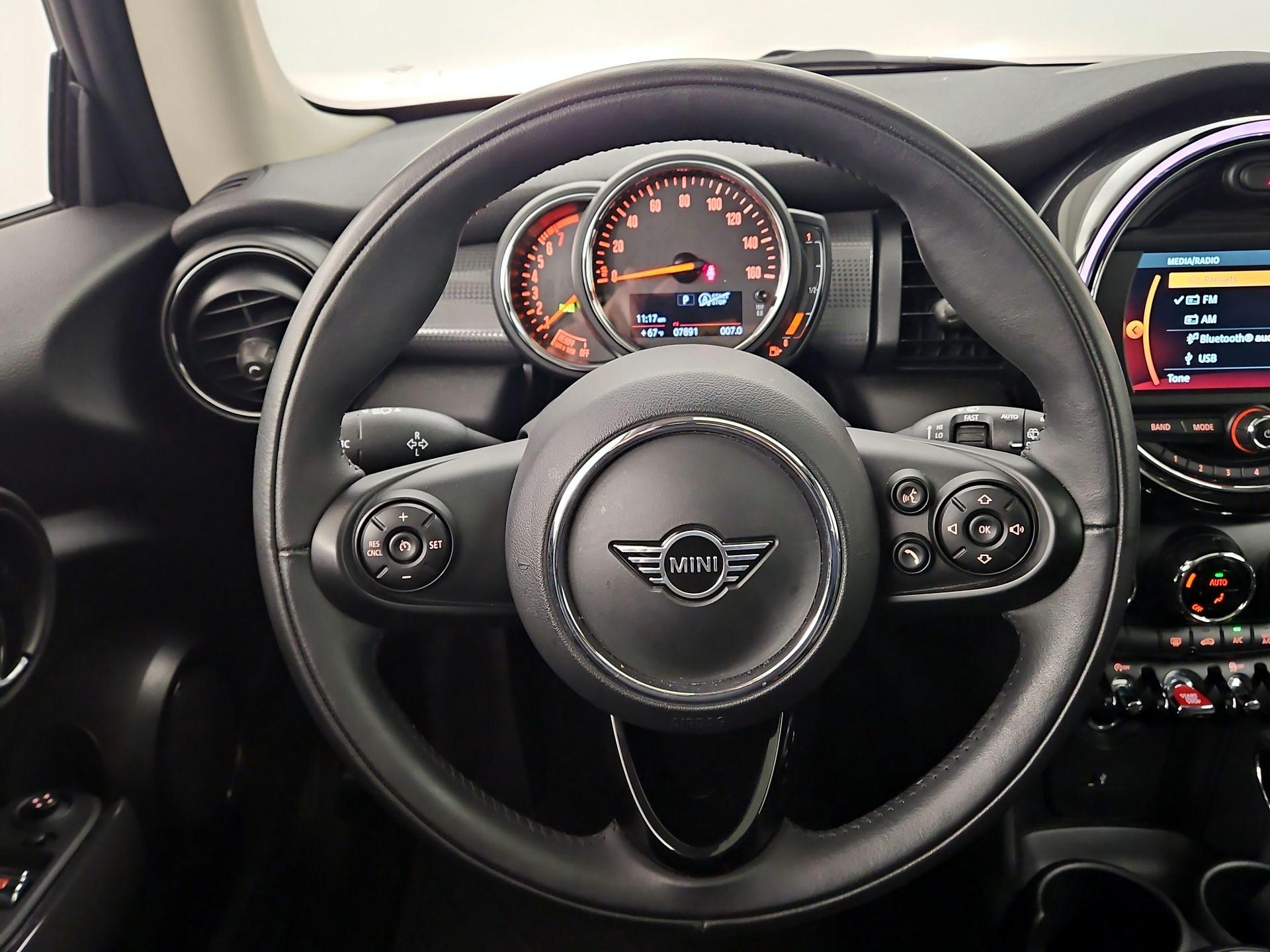 Thumbnail: 2019 MINI Cooper Hardtop - 10