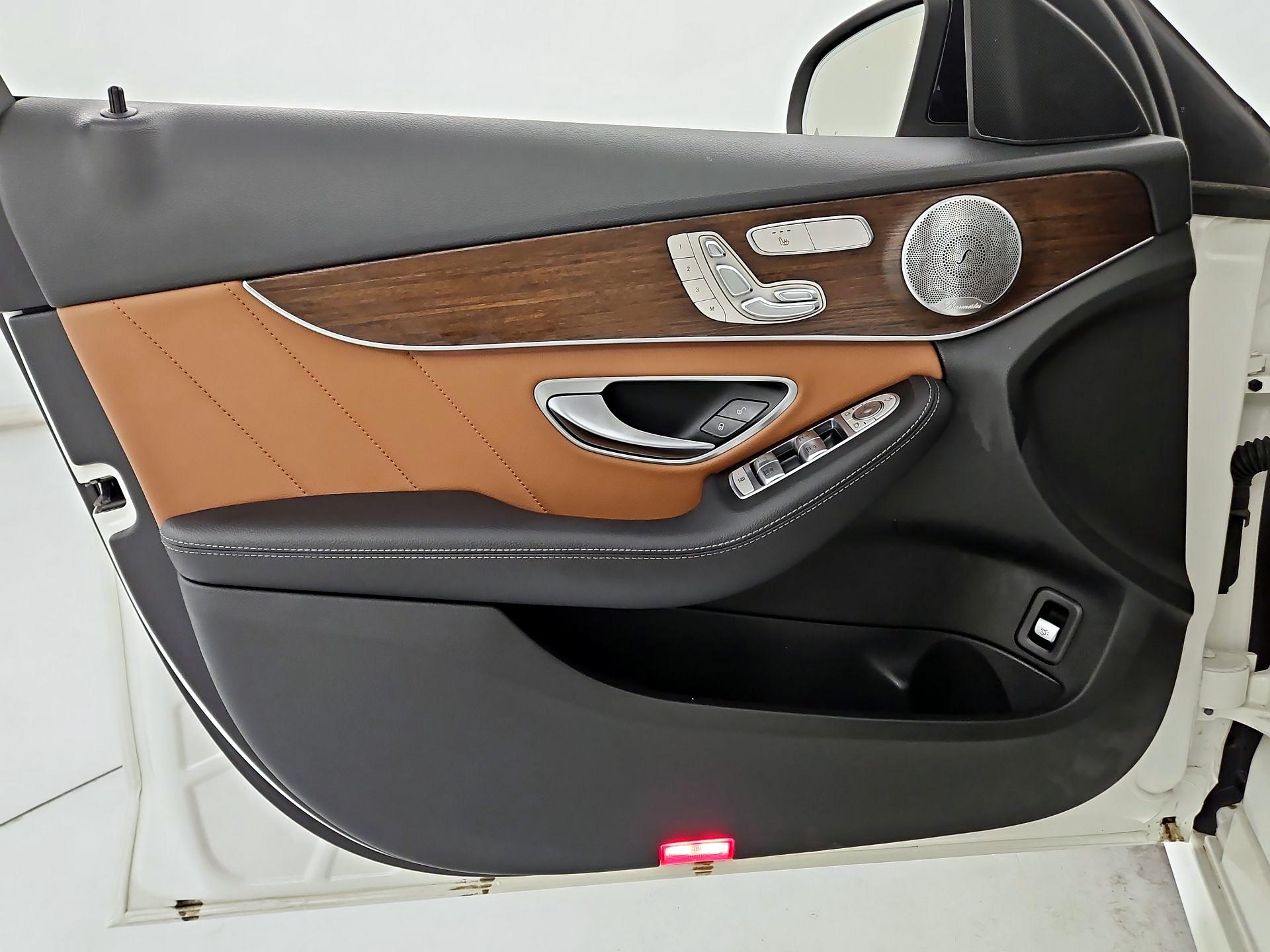 Thumbnail: 2020 Mercedes-Benz C-Class - 12