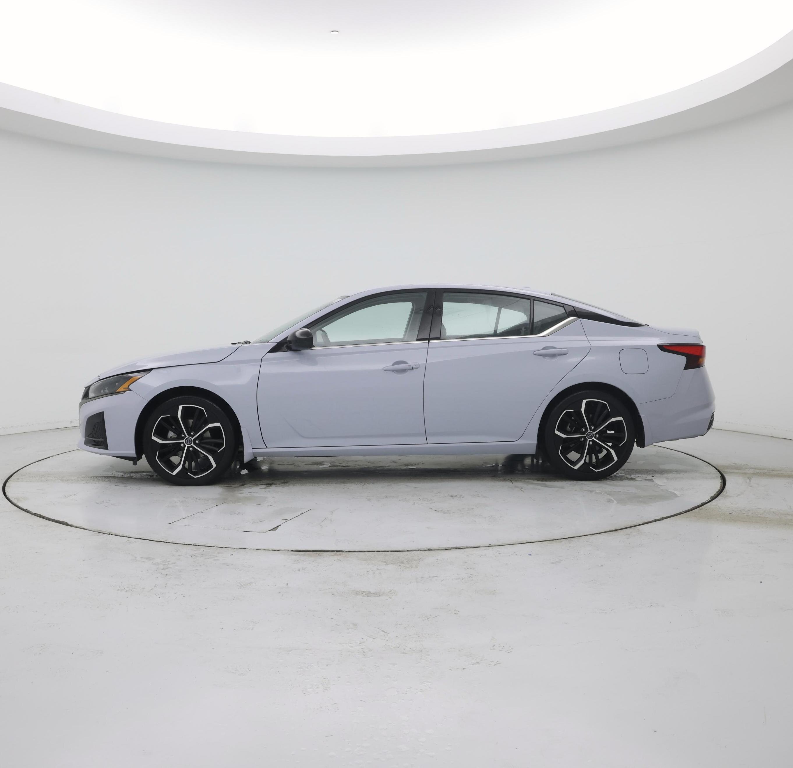 Thumbnail: 2023 Nissan Altima - 3