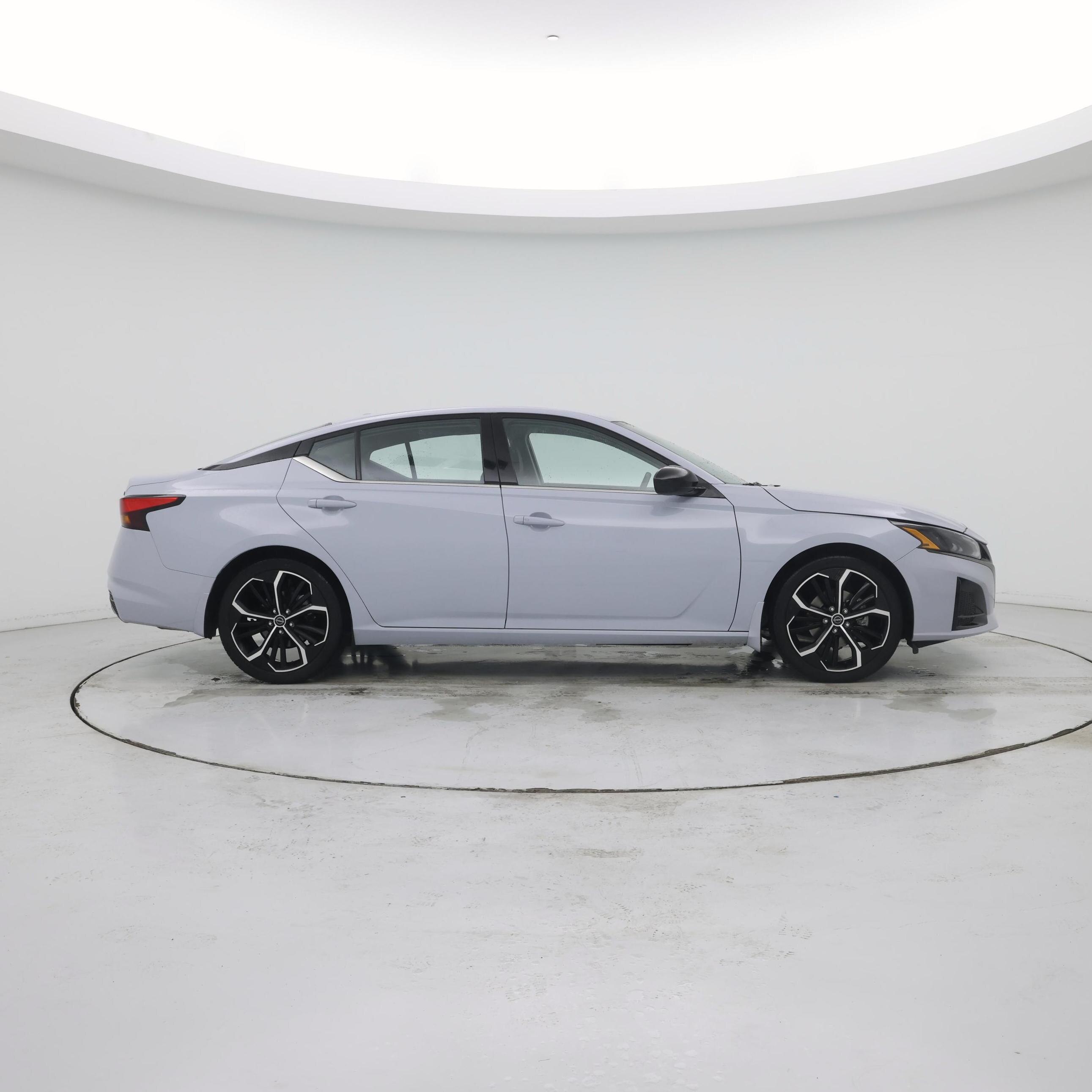 Thumbnail: 2023 Nissan Altima - 7