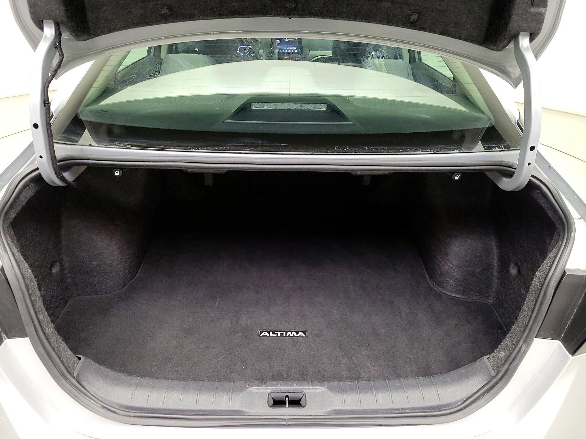 Thumbnail: 2024 Nissan Altima - 20