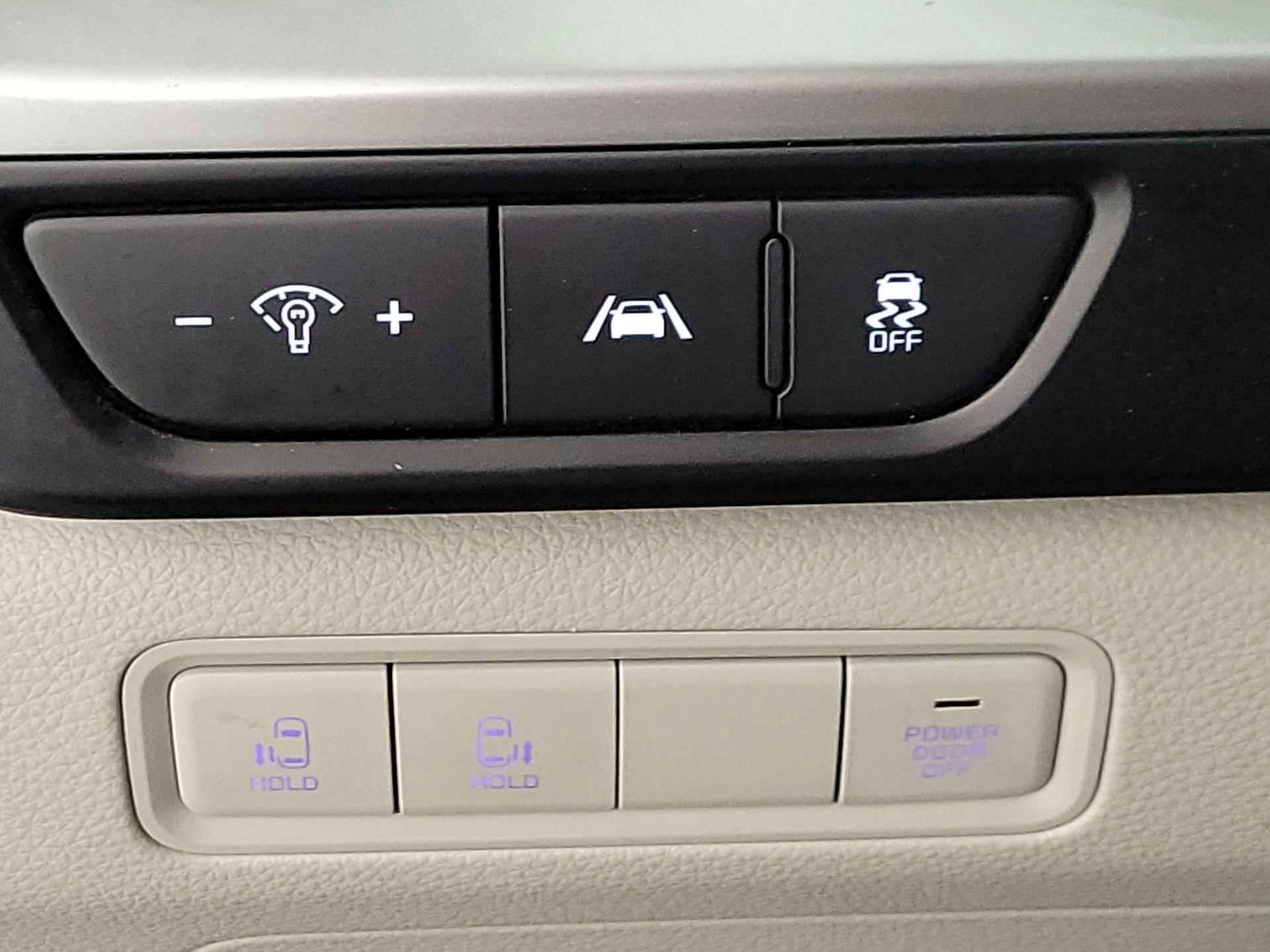 Thumbnail: 2024 Kia Carnival - 13