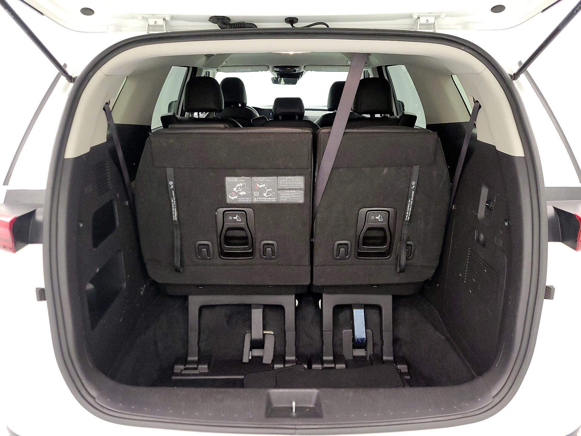 Thumbnail: 2024 Kia Carnival - 20