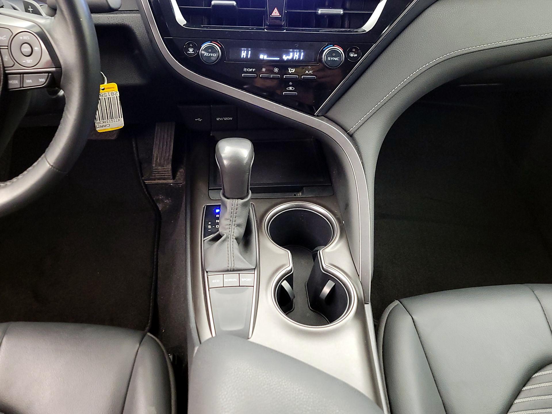 Thumbnail: 2024 Toyota Camry - 17