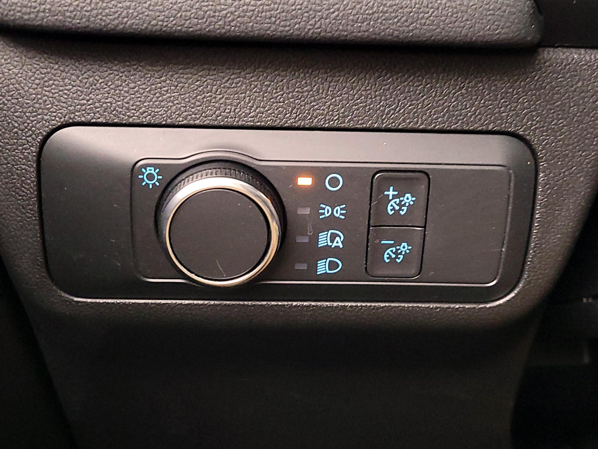 Thumbnail: 2022 Ford Escape - 13