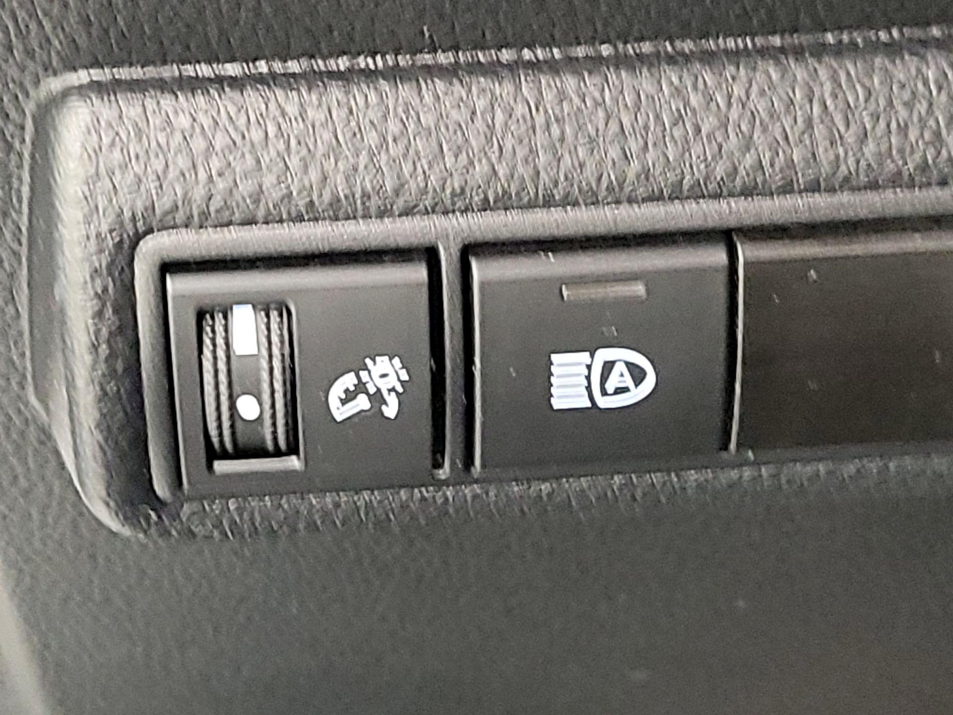 Thumbnail: 2024 Toyota Corolla - 13