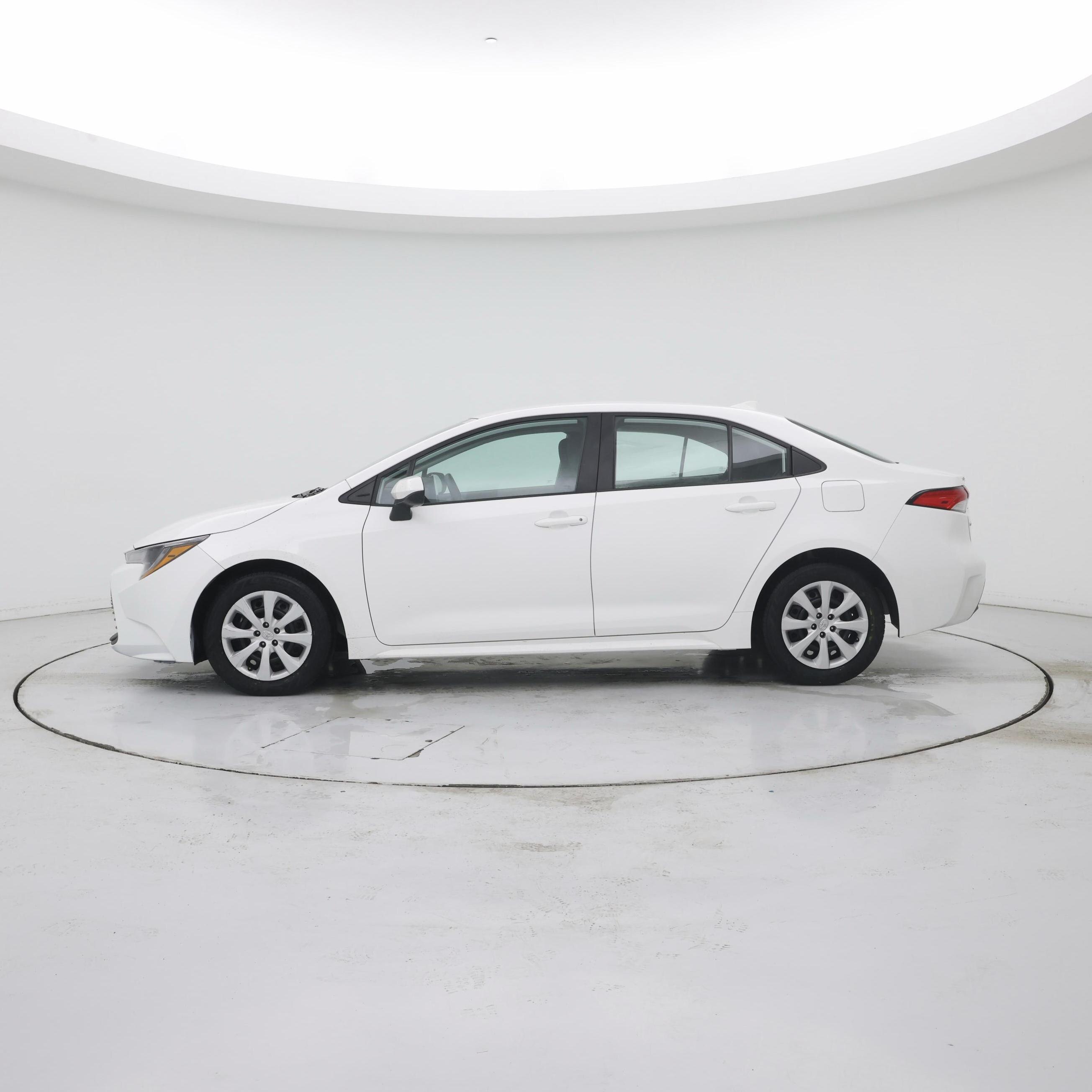 Thumbnail: 2024 Toyota Corolla - 3