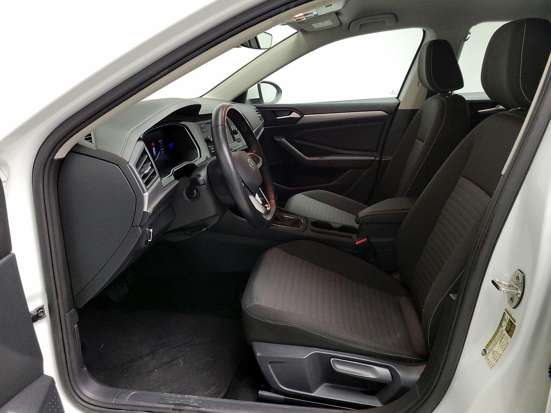 Thumbnail: 2024 Volkswagen Jetta - 11