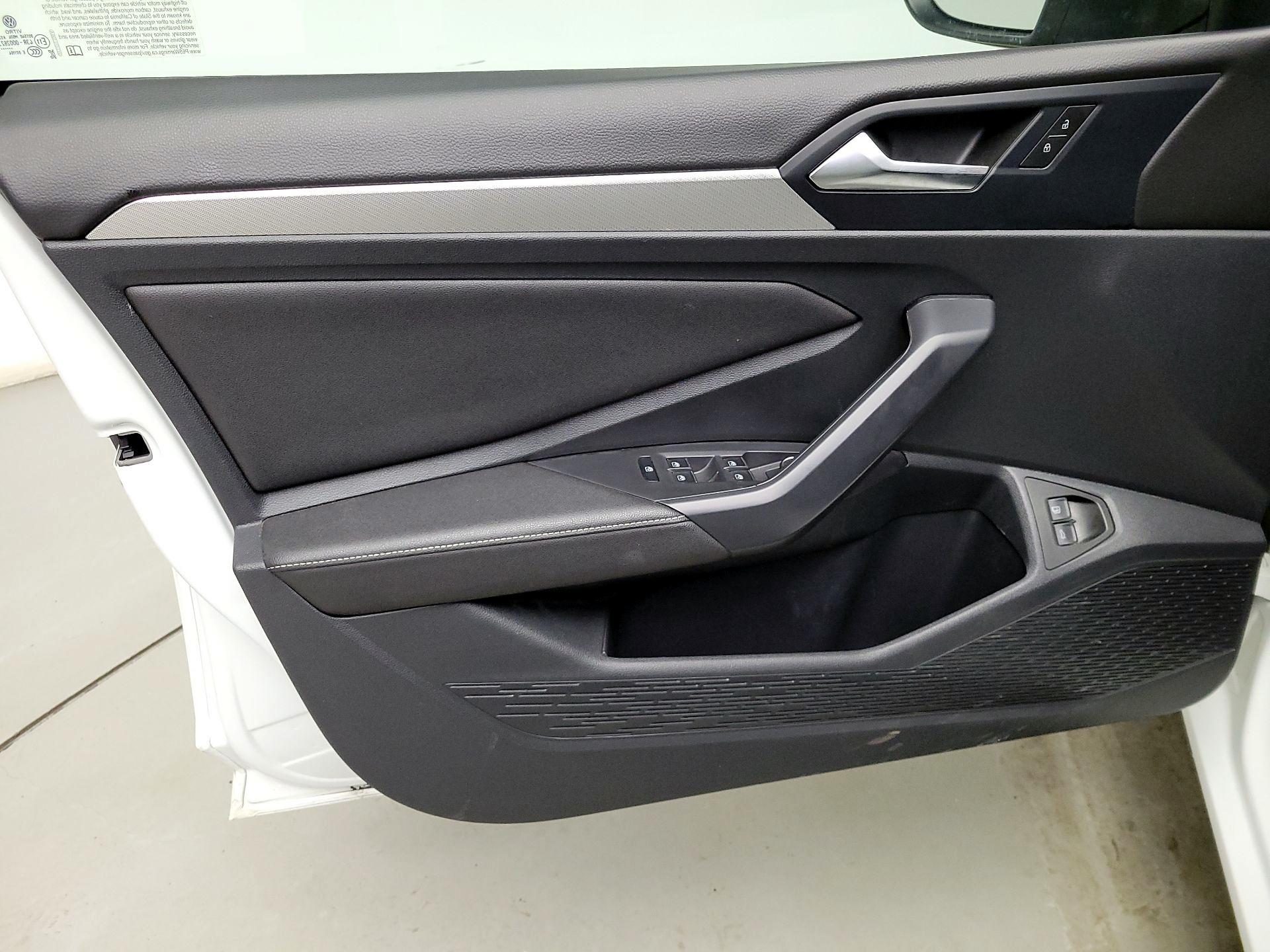 Thumbnail: 2024 Volkswagen Jetta - 12