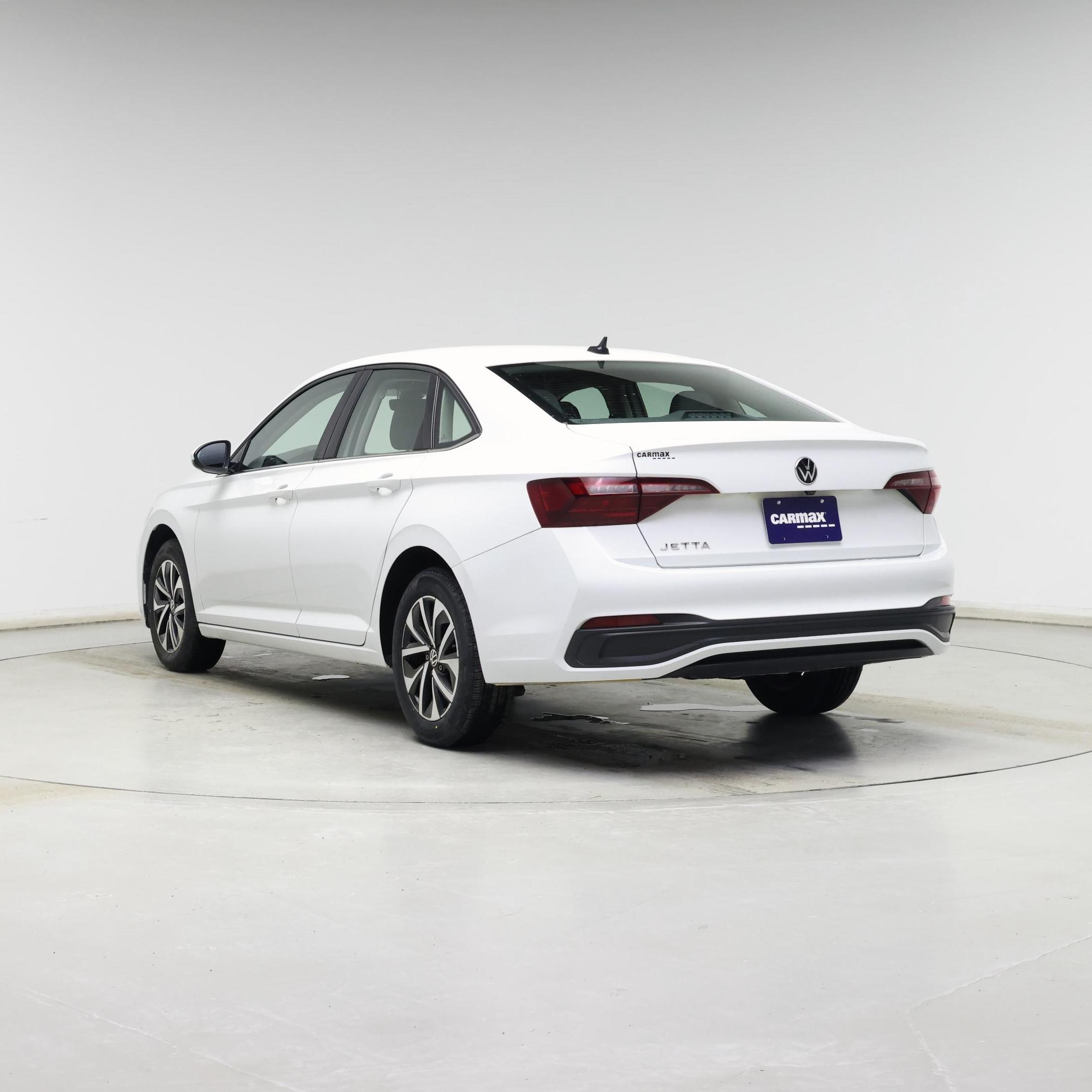 Thumbnail: 2024 Volkswagen Jetta - 2