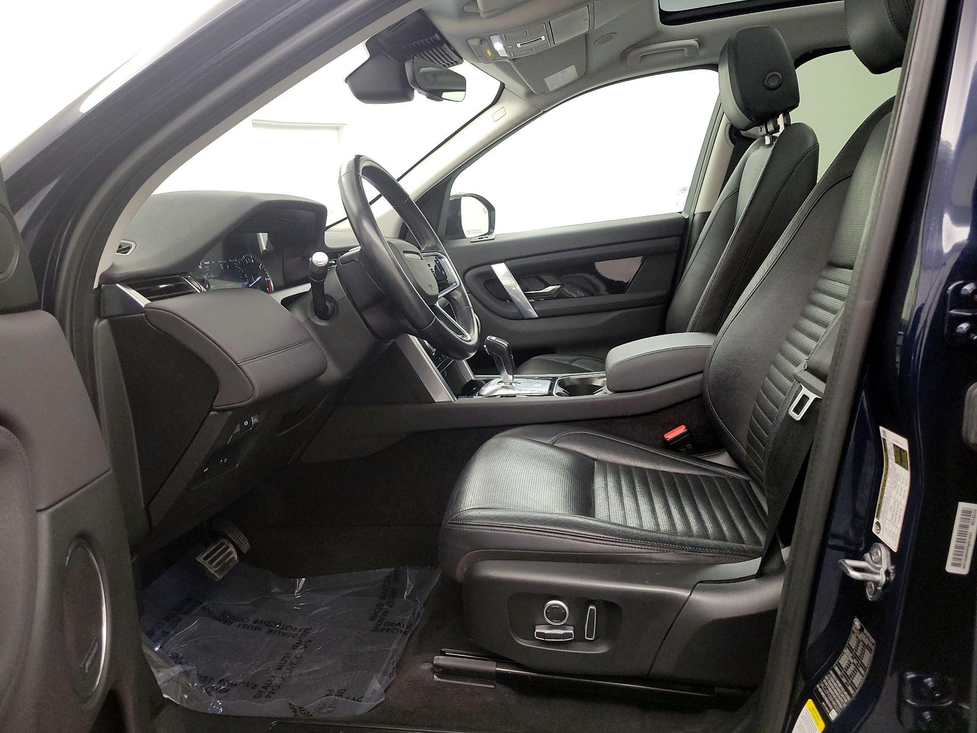 Thumbnail: 2021 Land Rover Discovery Sport - 11