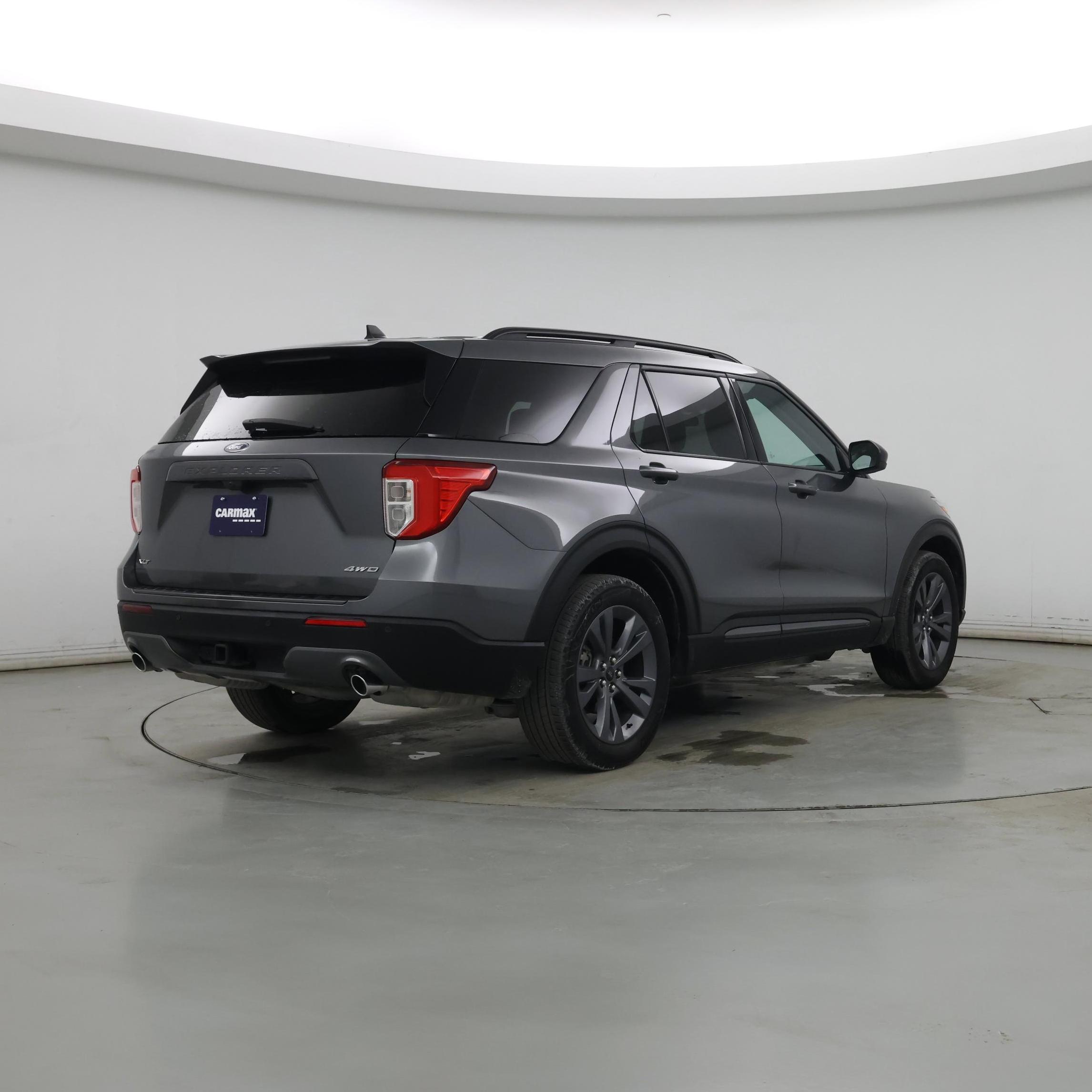 Thumbnail: 2023 Ford Explorer - 8