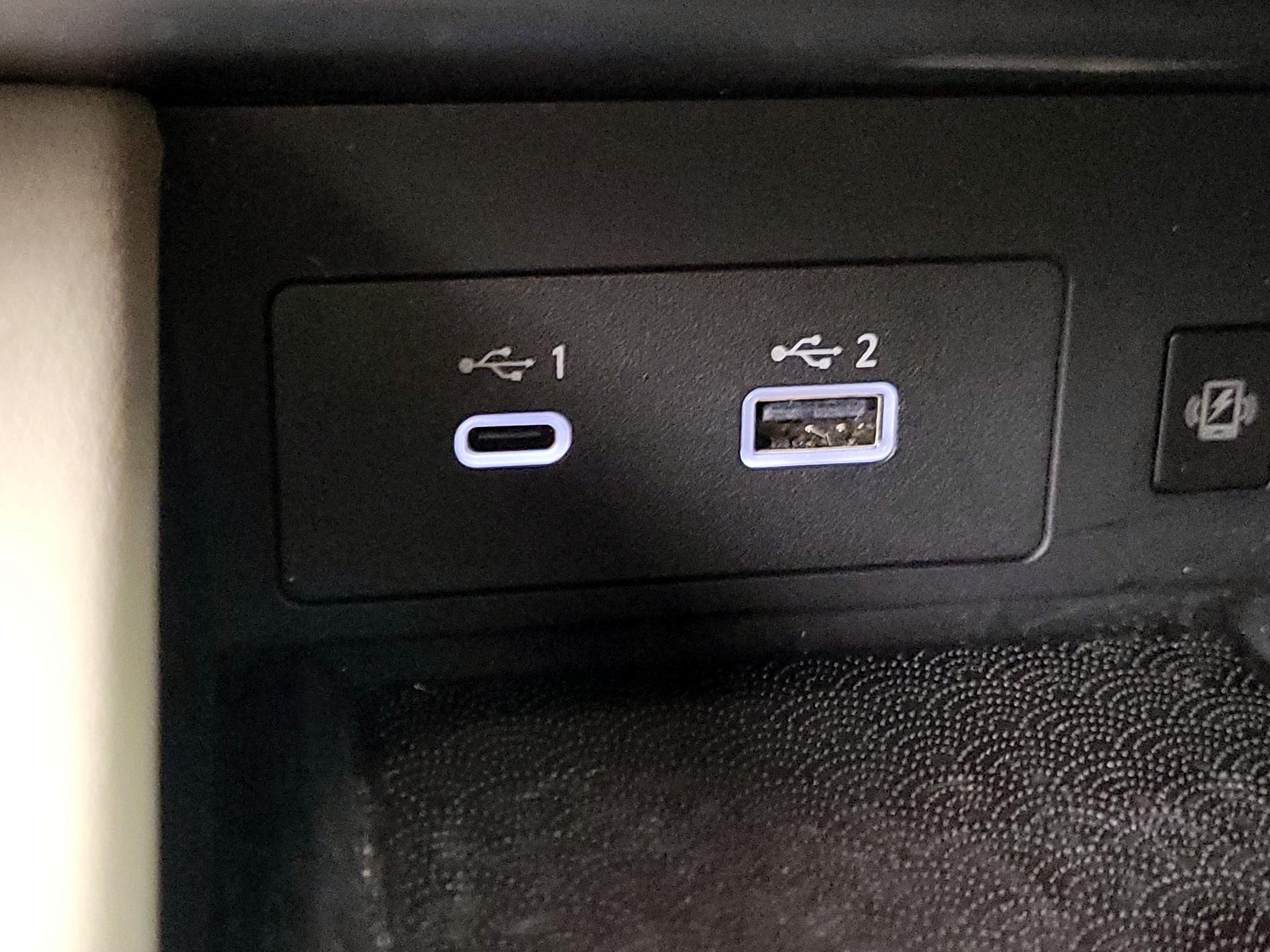 Thumbnail: 2023 INFINITI QX60 - 19