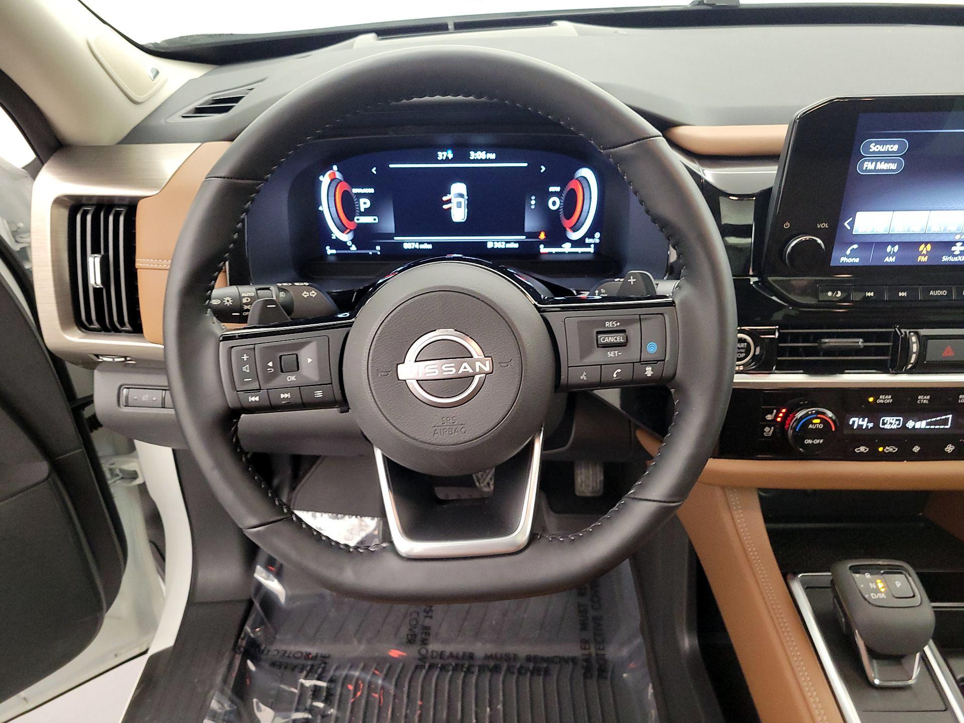 Thumbnail: 2023 Nissan Pathfinder - 10