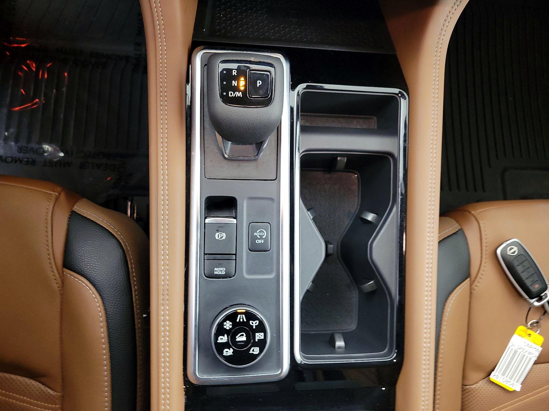 Thumbnail: 2023 Nissan Pathfinder - 17