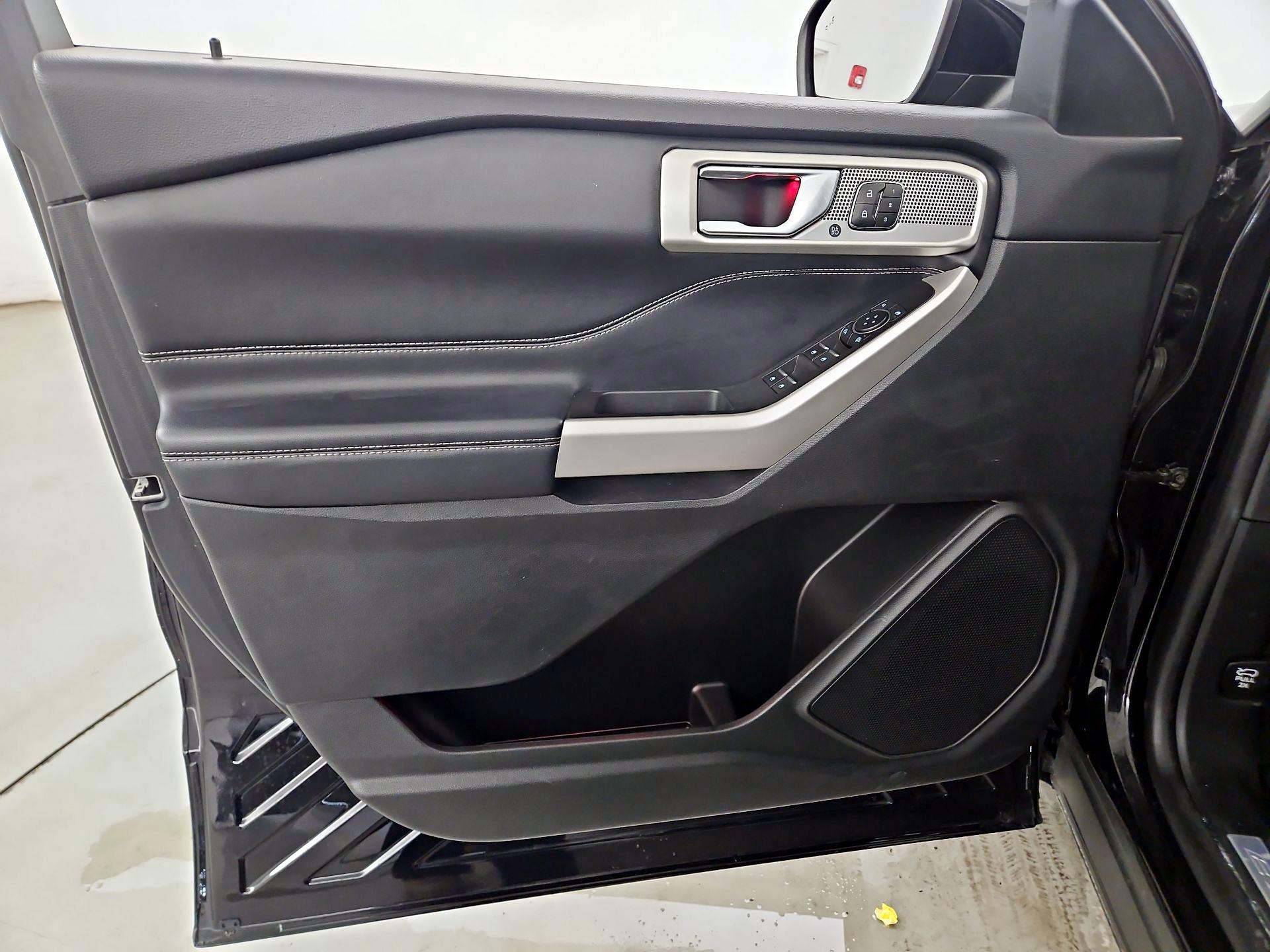 Thumbnail: 2022 Ford Explorer - 12