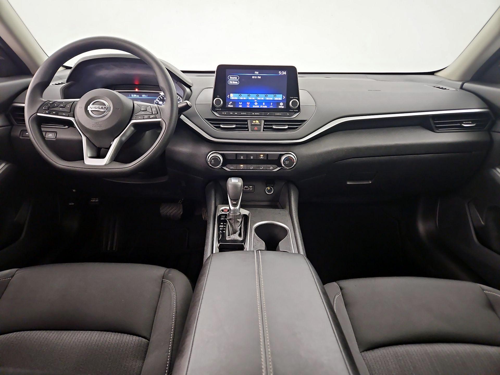 Thumbnail: 2022 Nissan Altima - 9