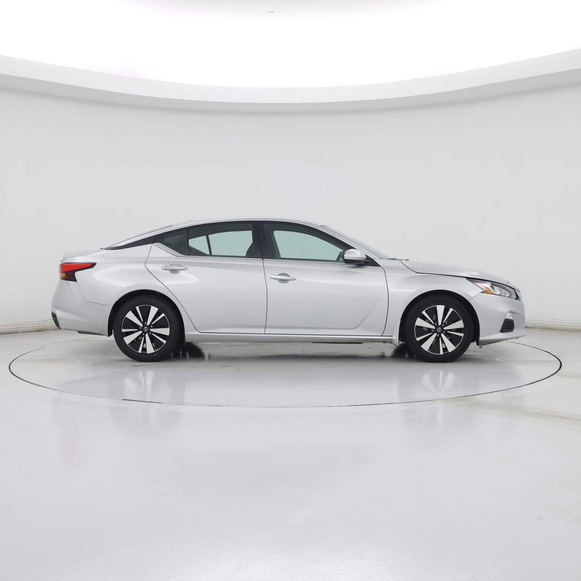 Thumbnail: 2022 Nissan Altima - 7