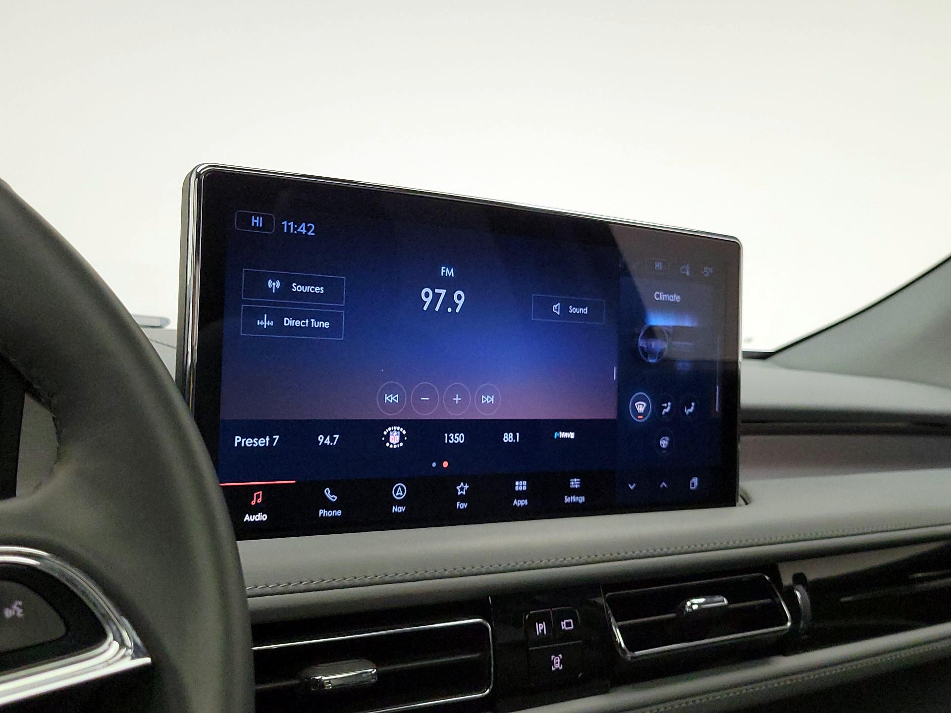 Thumbnail: 2022 Lincoln Nautilus - 16