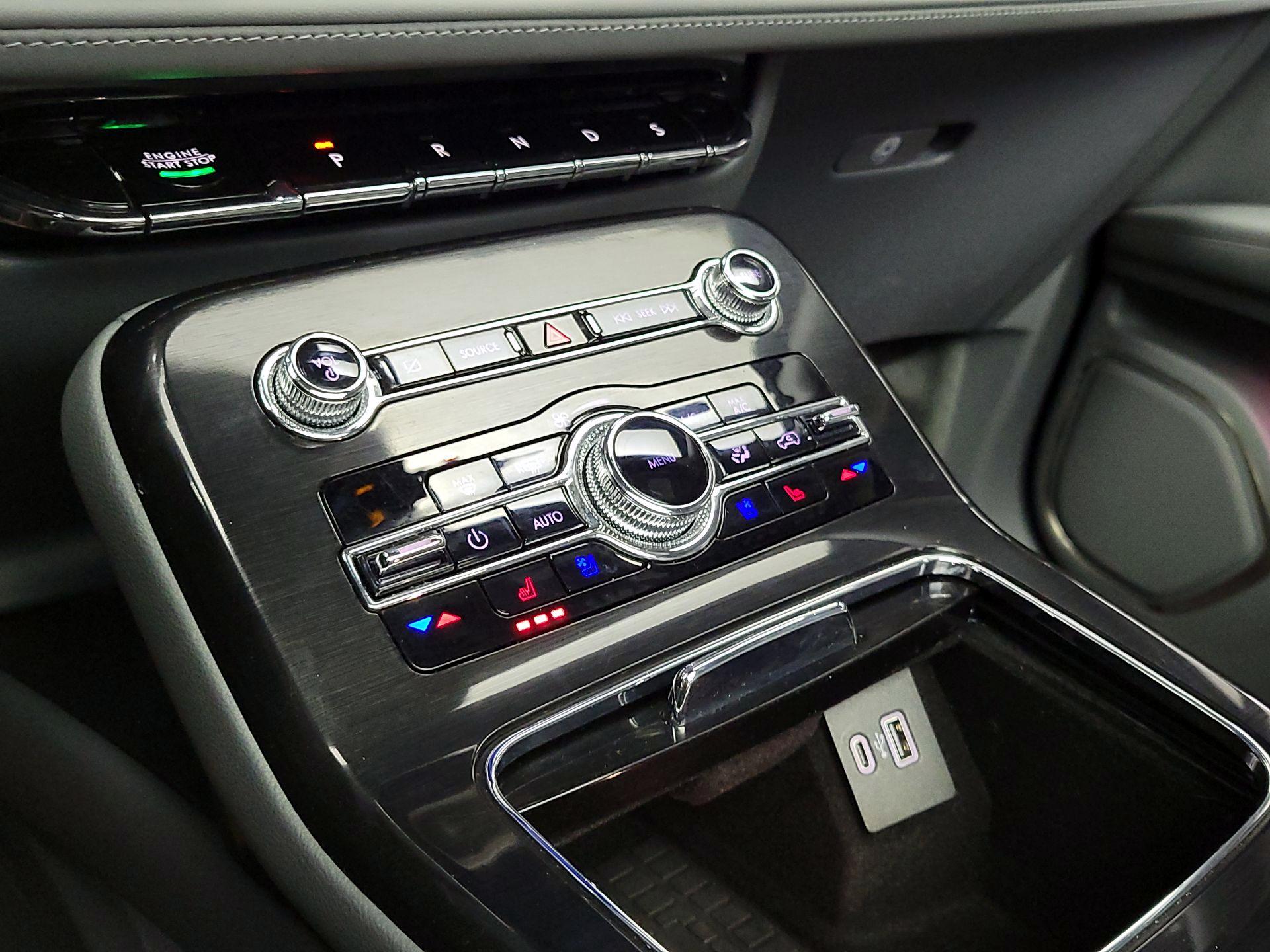 Thumbnail: 2022 Lincoln Nautilus - 17