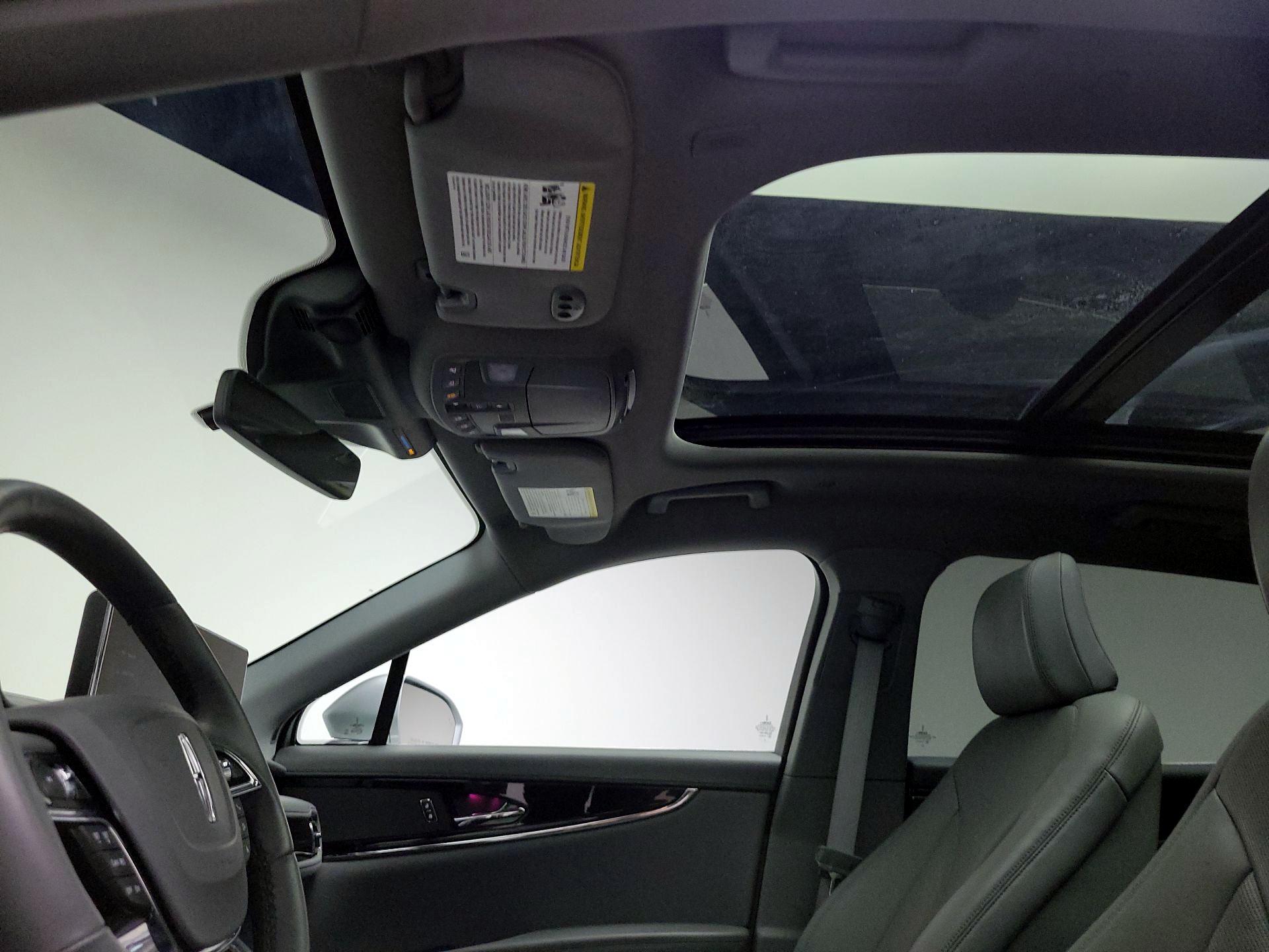 Thumbnail: 2022 Lincoln Nautilus - 20