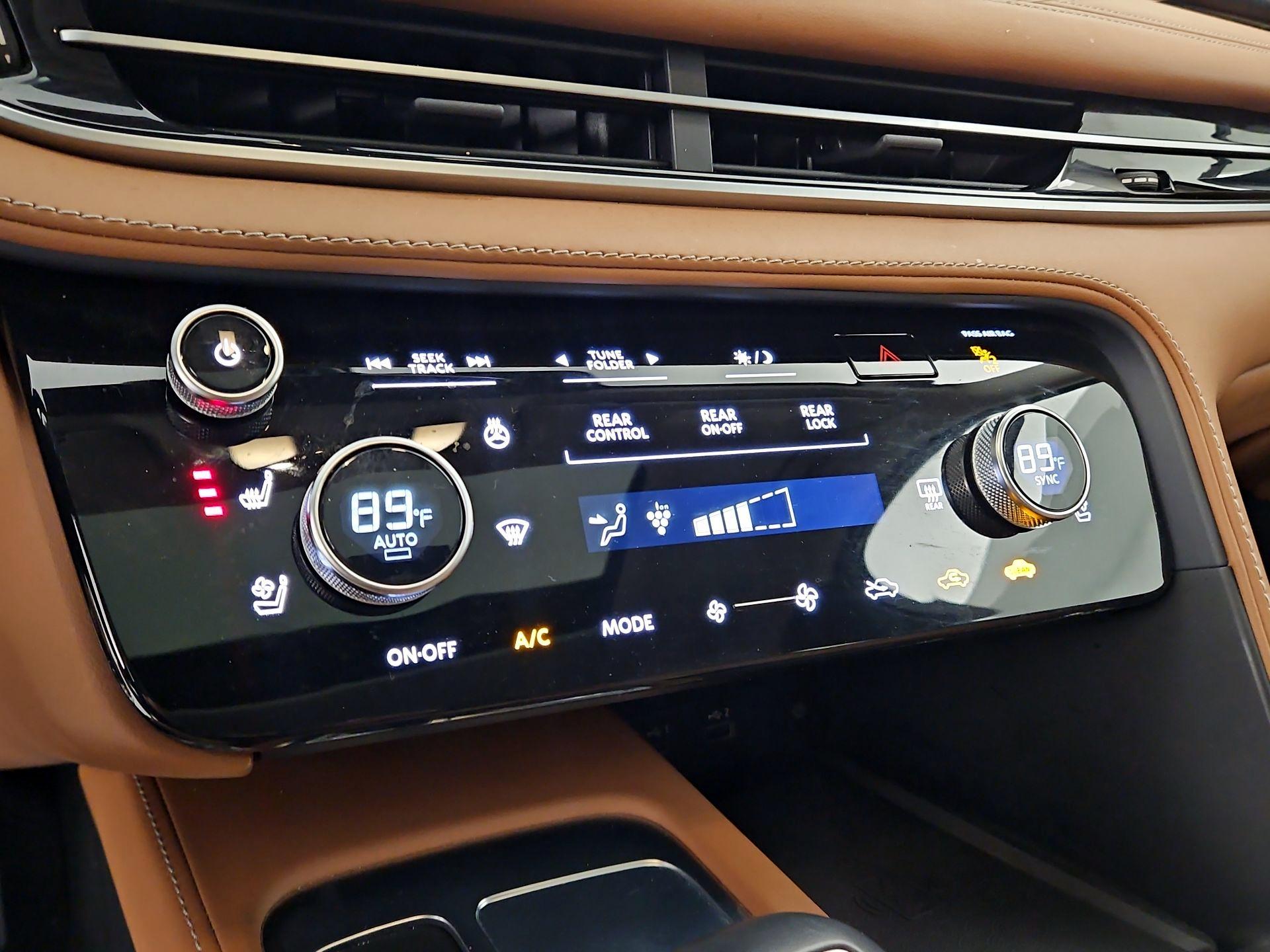 Thumbnail: 2023 INFINITI QX60 - 17