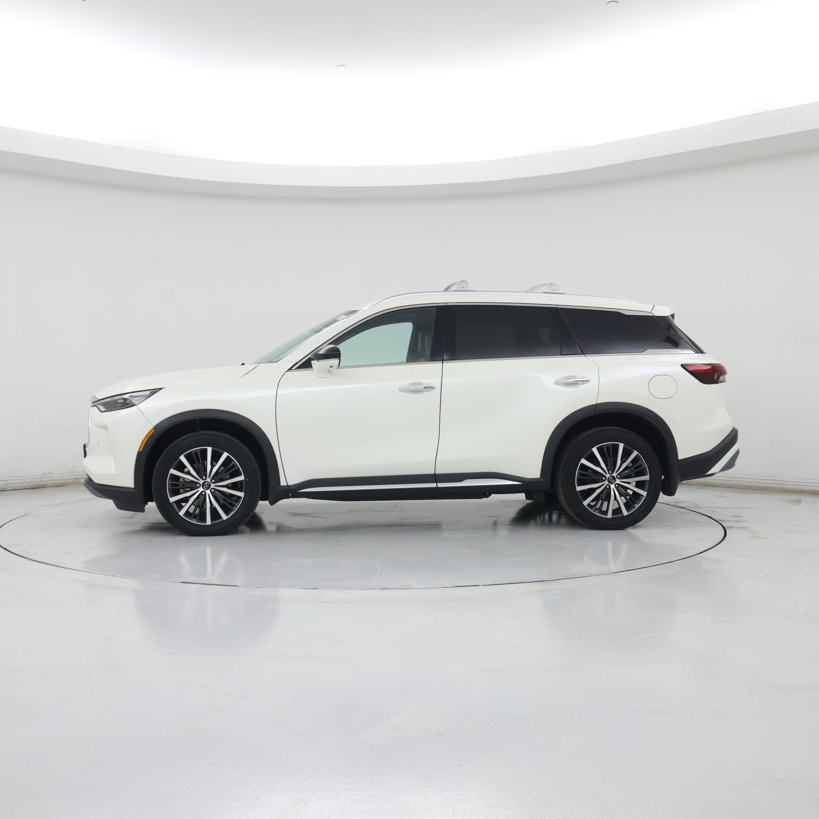 Thumbnail: 2023 INFINITI QX60 - 3