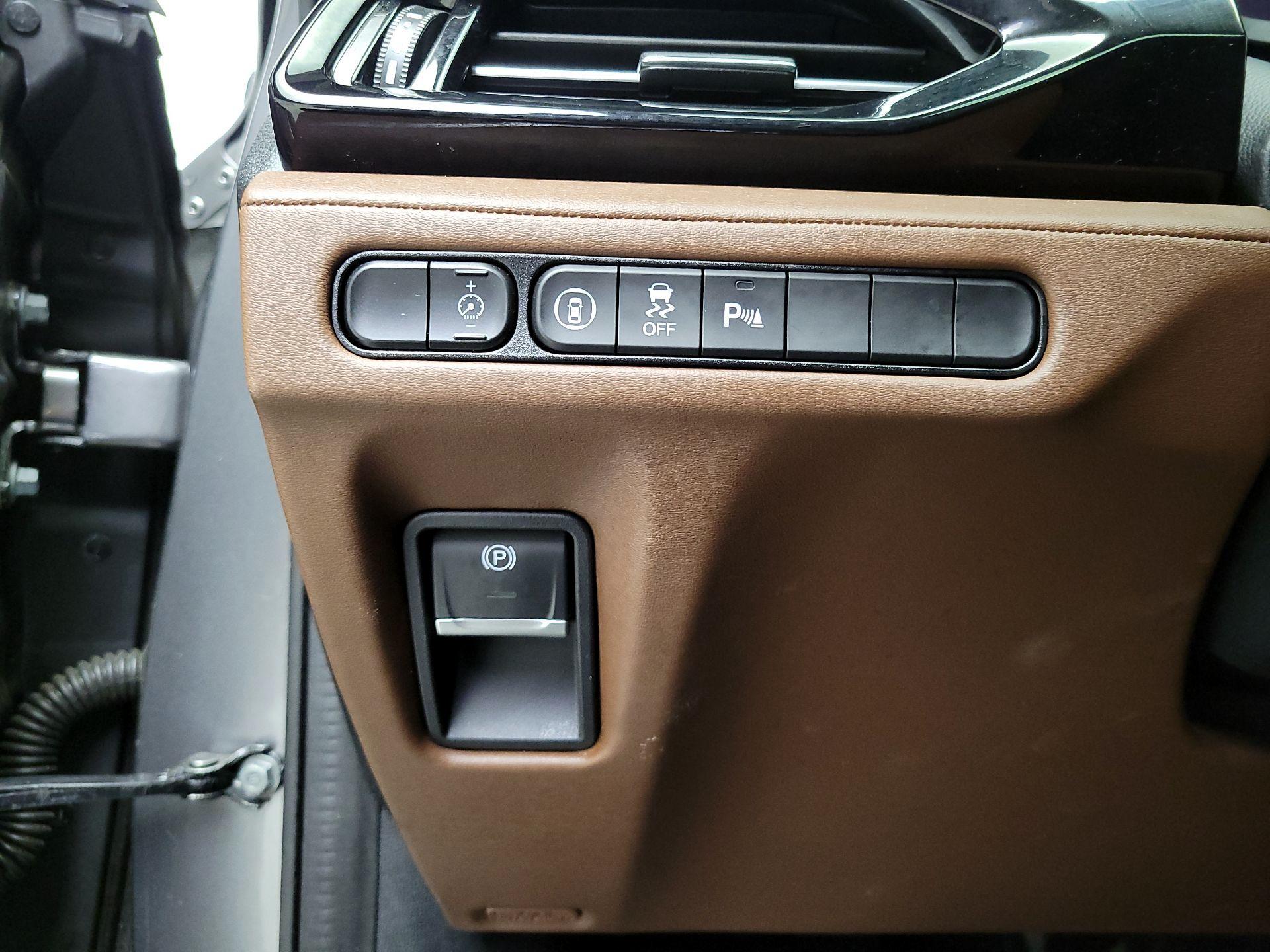 Thumbnail: 2023 Acura MDX - 13