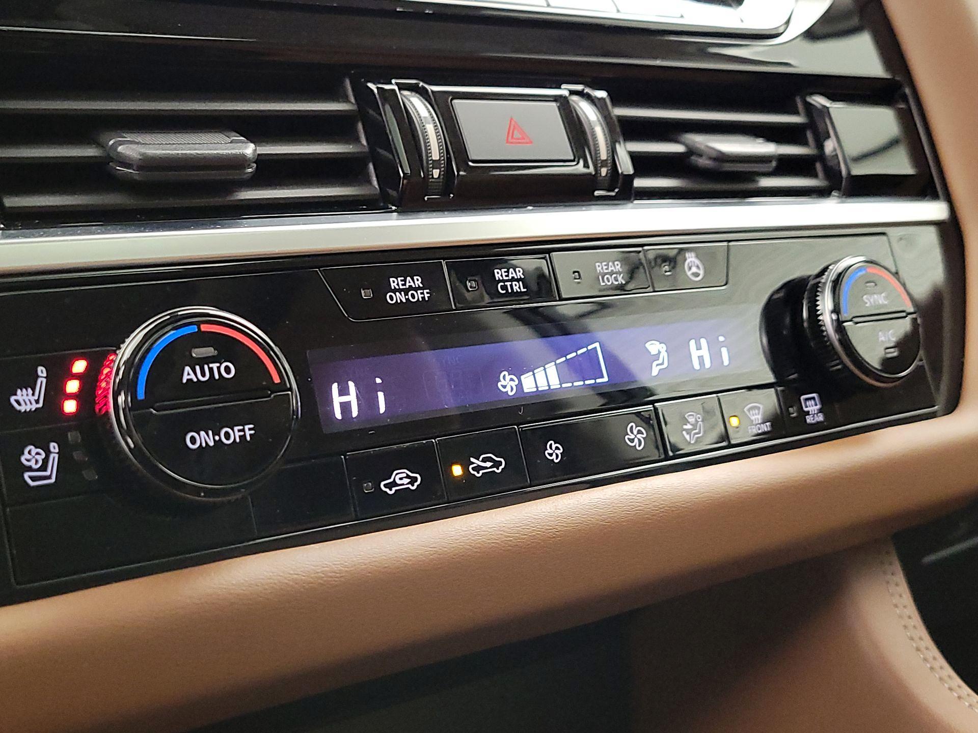 Thumbnail: 2023 Nissan Pathfinder - 16