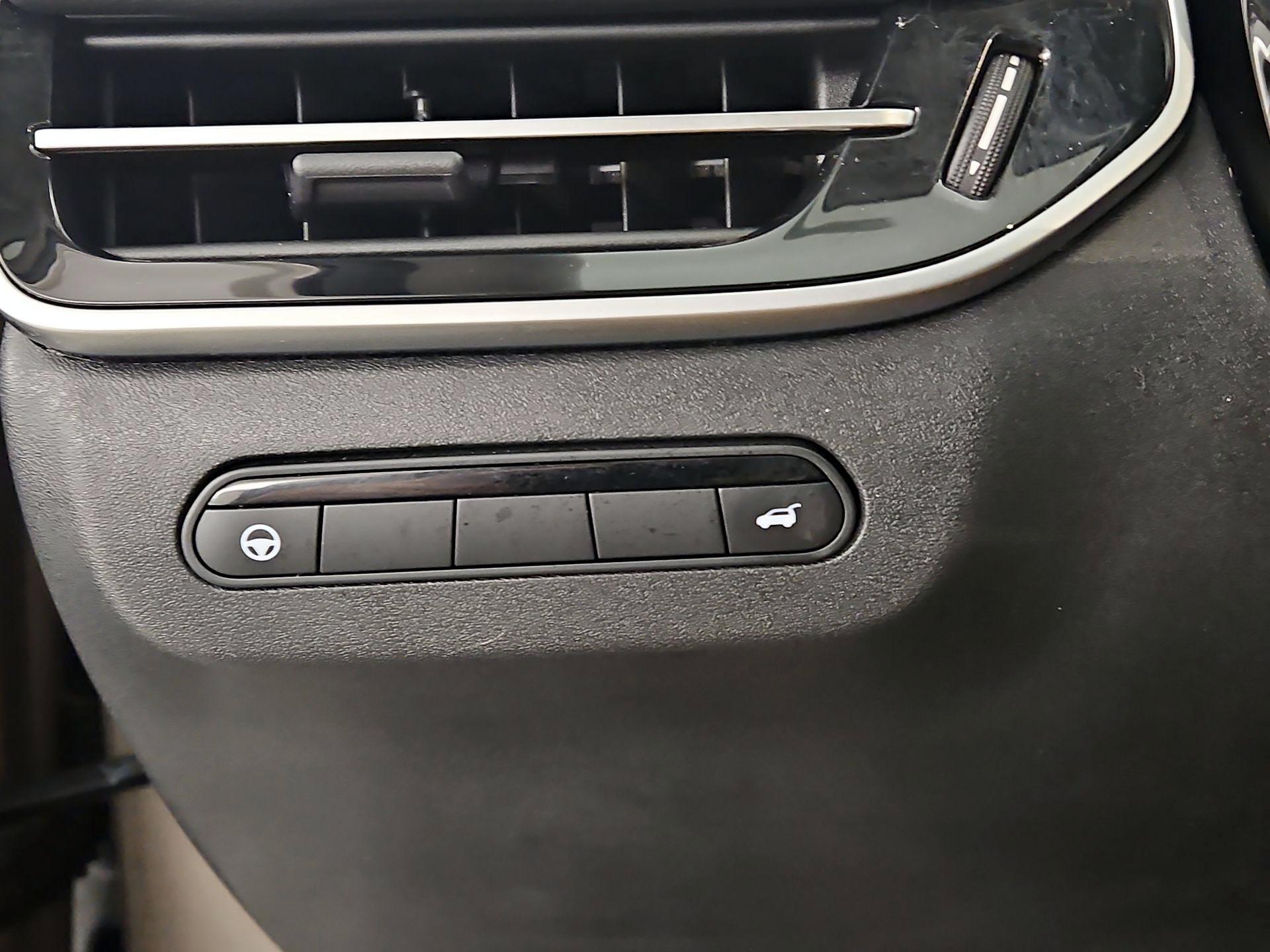 Thumbnail: 2023 INFINITI QX60 - 13