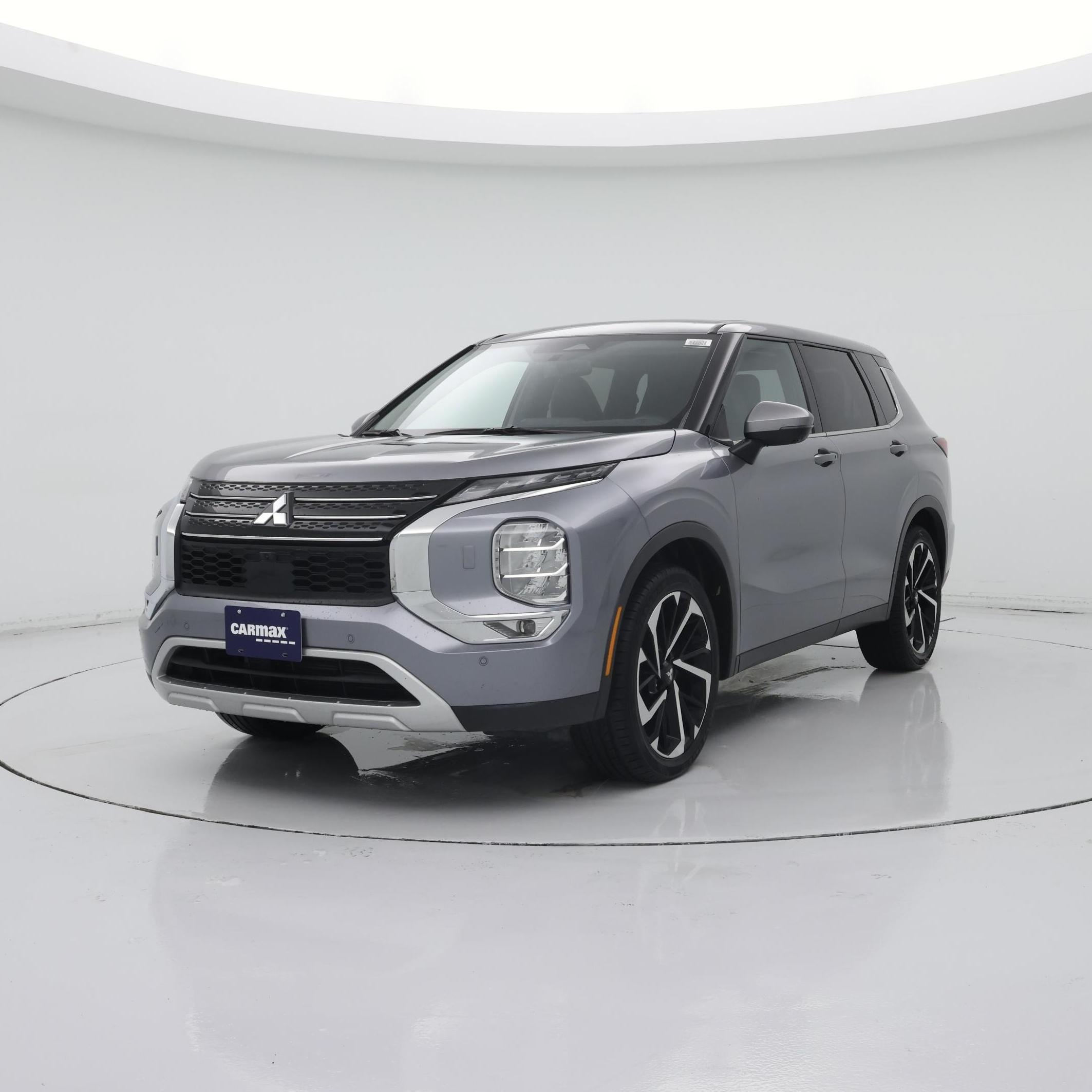 Thumbnail: 2024 Mitsubishi Outlander - 4