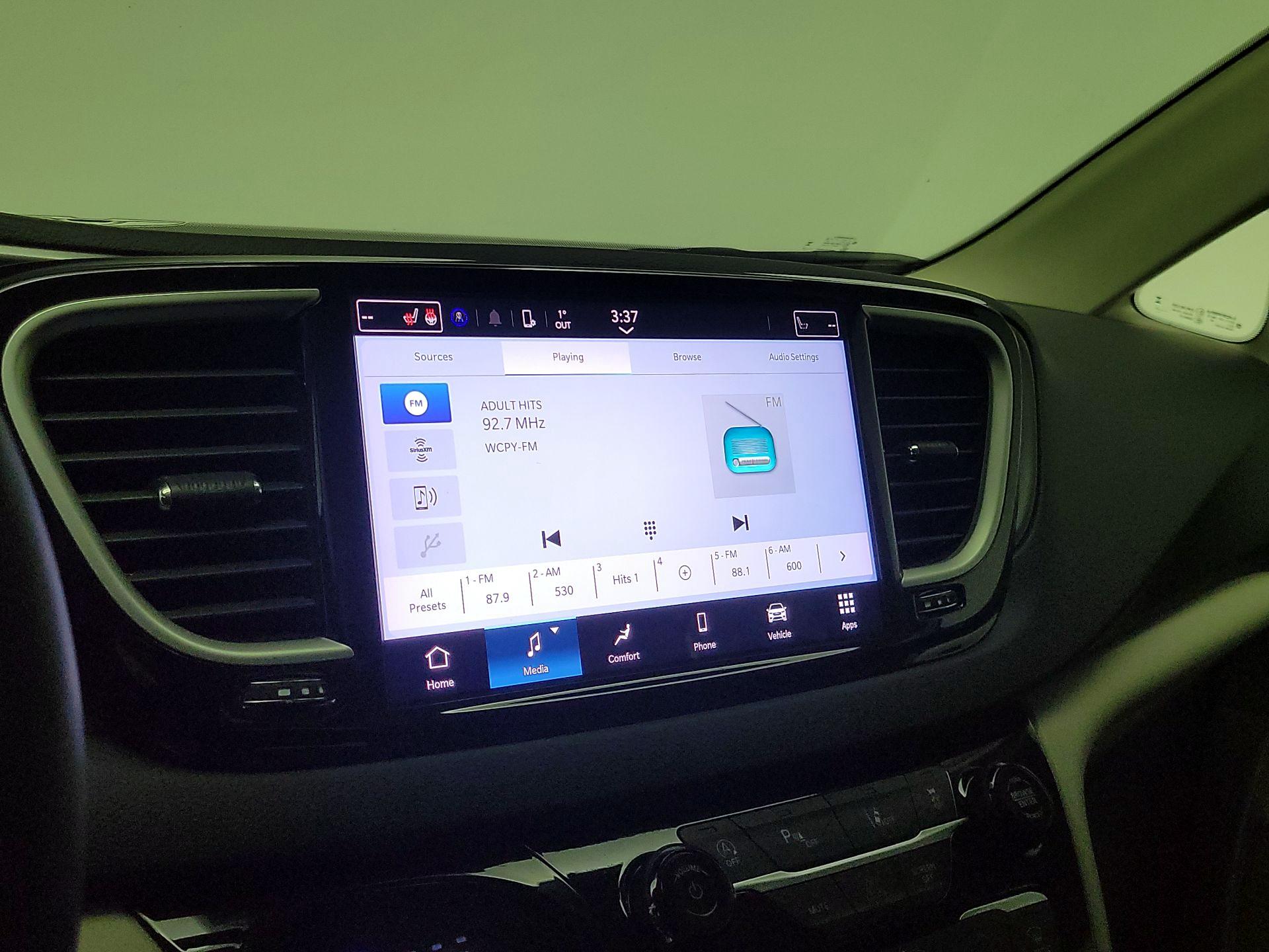 Thumbnail: 2024 Chrysler Pacifica - 15