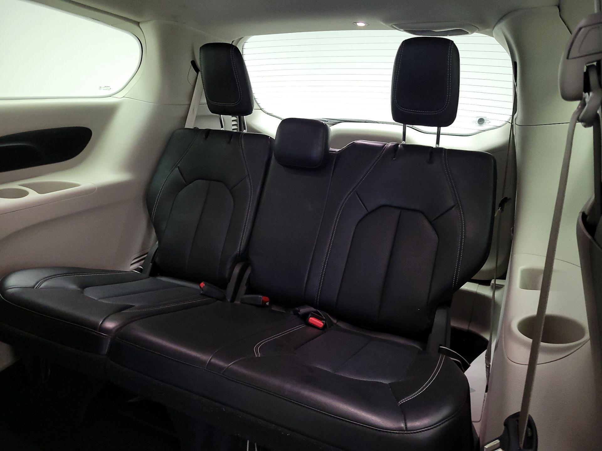 Thumbnail: 2024 Chrysler Pacifica - 20