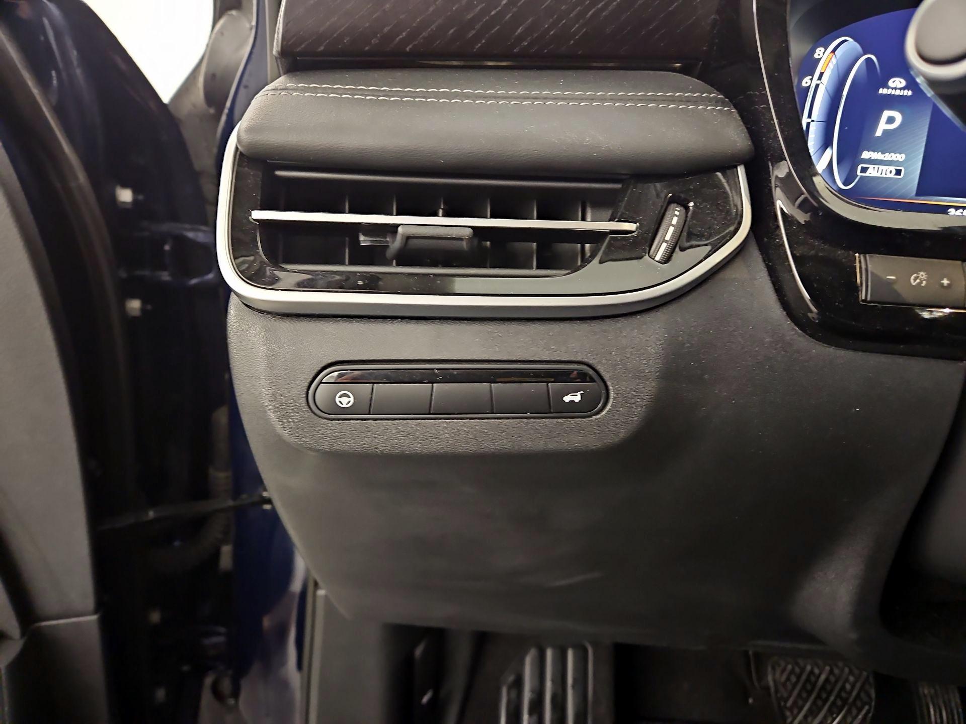 Thumbnail: 2023 INFINITI QX60 - 13