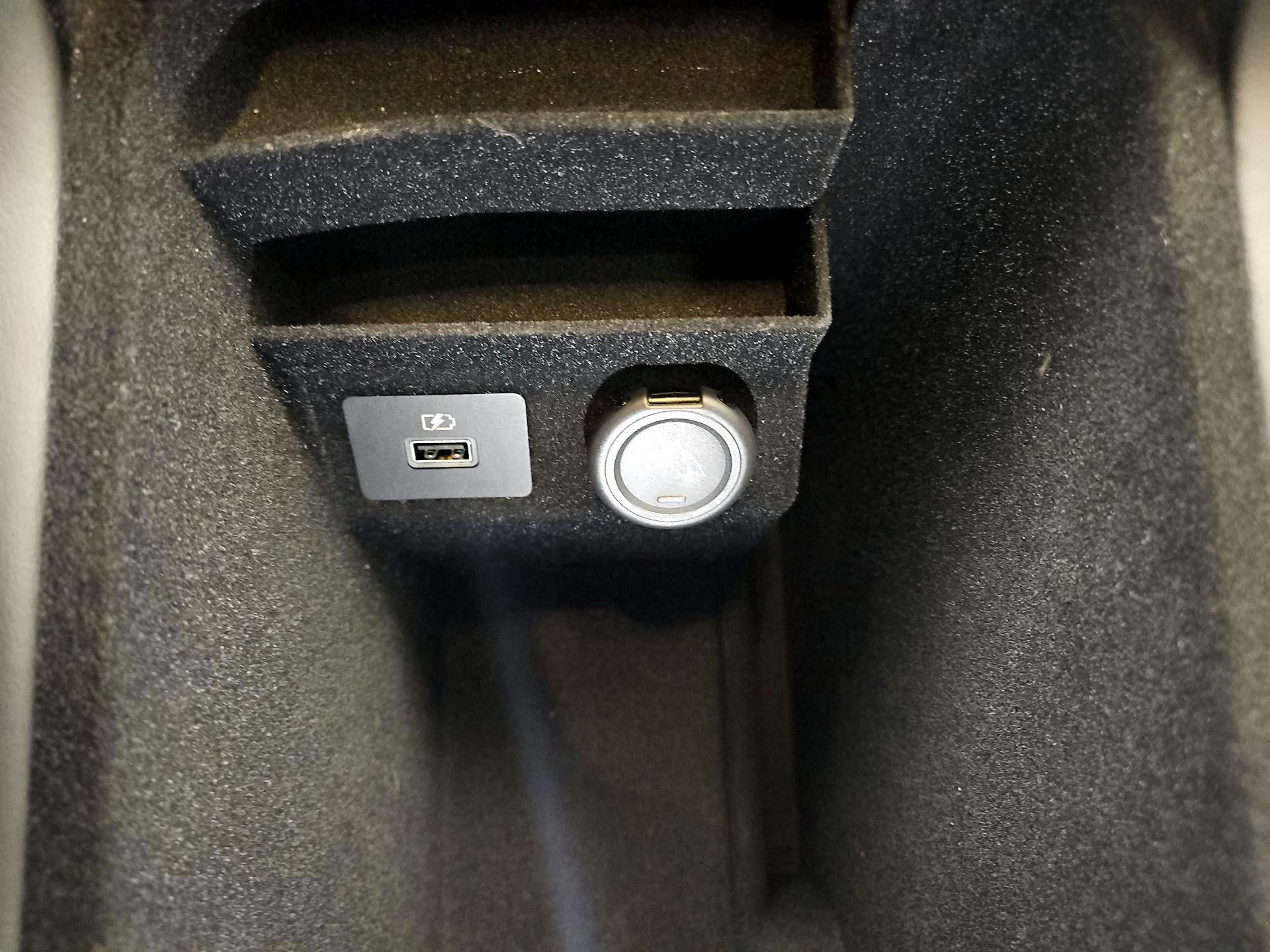 Thumbnail: 2023 INFINITI QX60 - 19