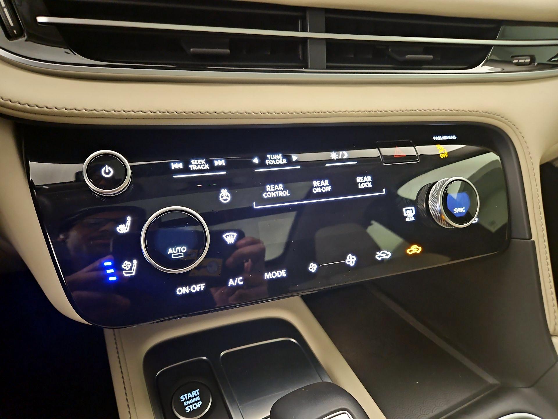 Thumbnail: 2023 INFINITI QX60 - 17