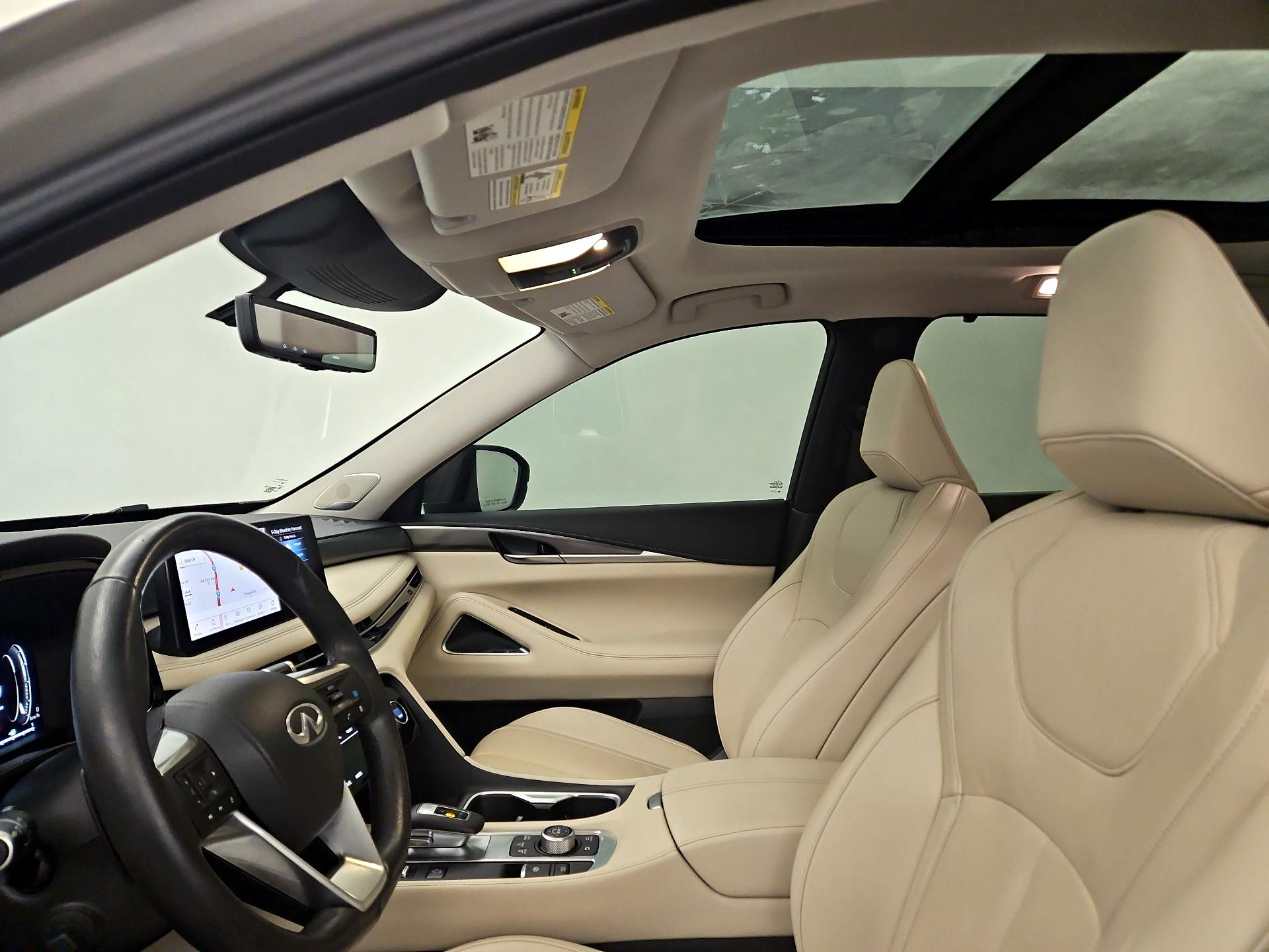 Thumbnail: 2023 INFINITI QX60 - 20