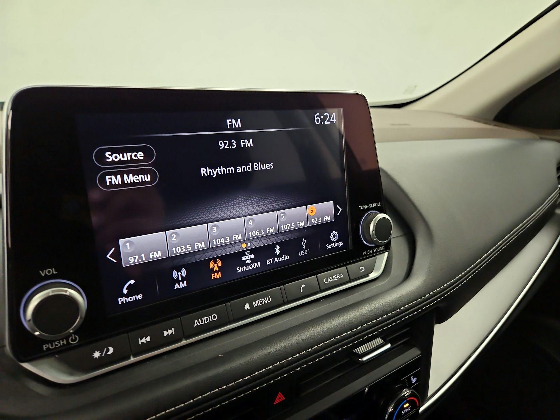 Thumbnail: 2023 Nissan Rogue - 15