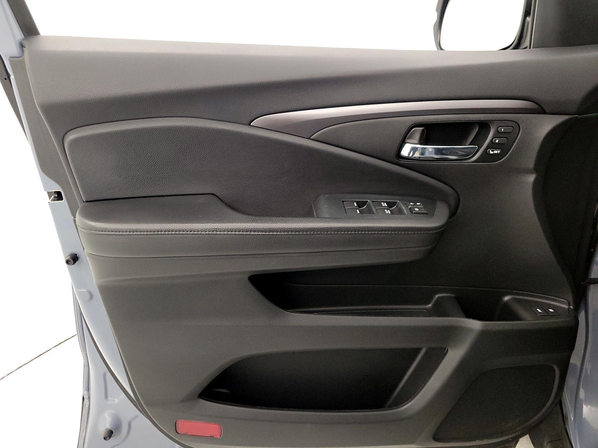 Thumbnail: 2022 Honda Pilot - 12