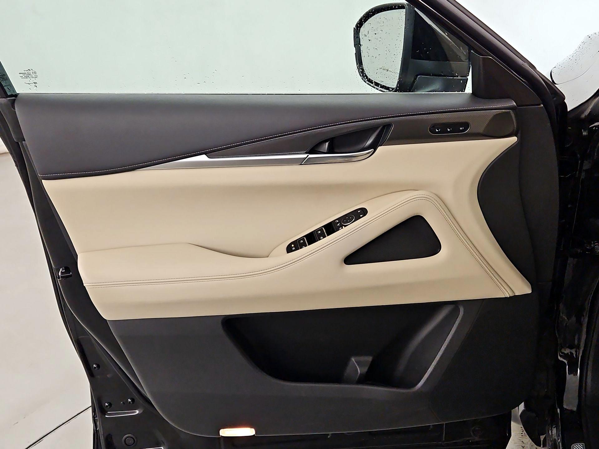 Thumbnail: 2023 INFINITI QX60 - 12