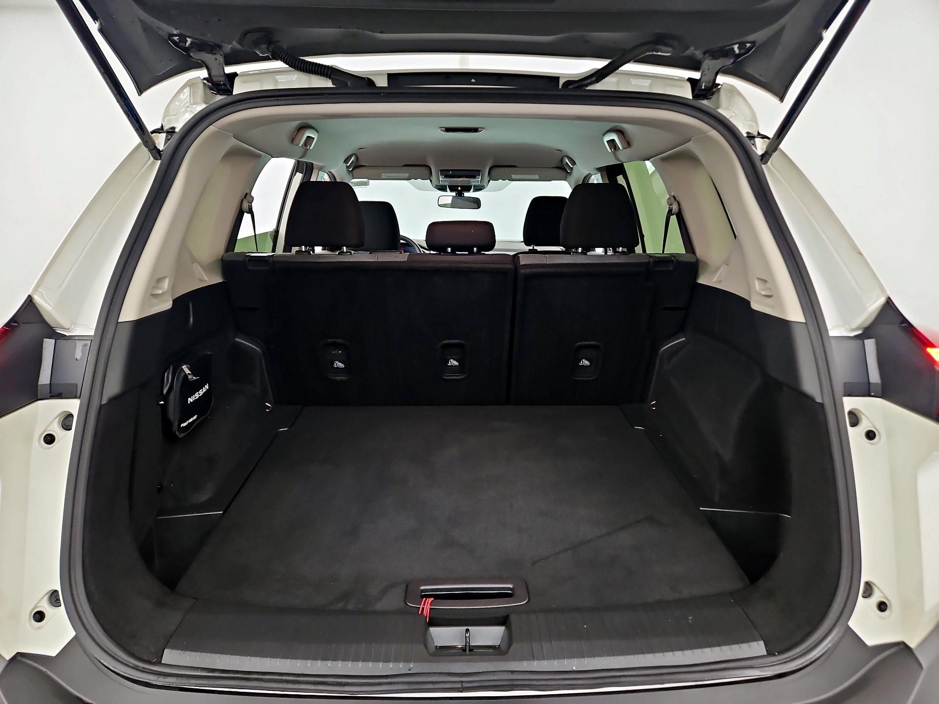 Thumbnail: 2023 Nissan Rogue - 20