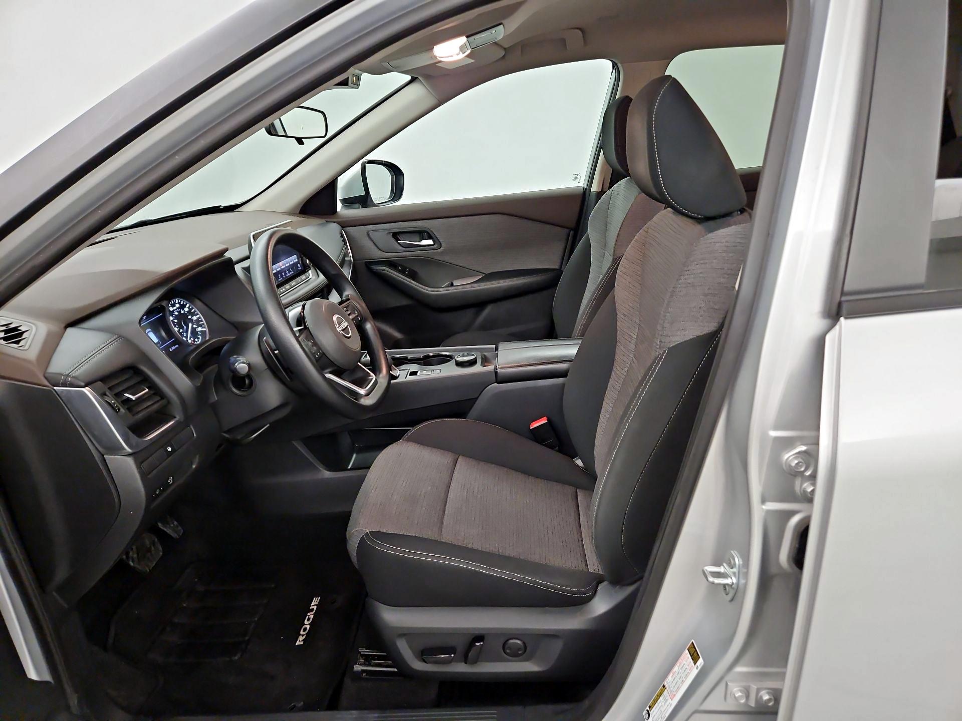 Thumbnail: 2023 Nissan Rogue - 11