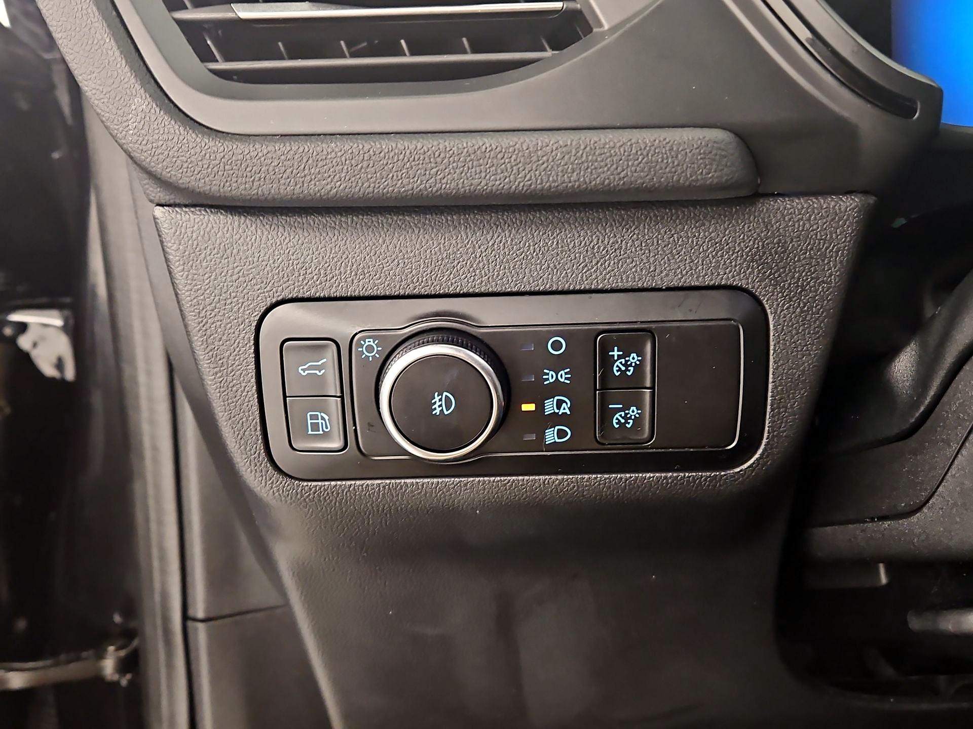 Thumbnail: 2023 Ford Escape - 13